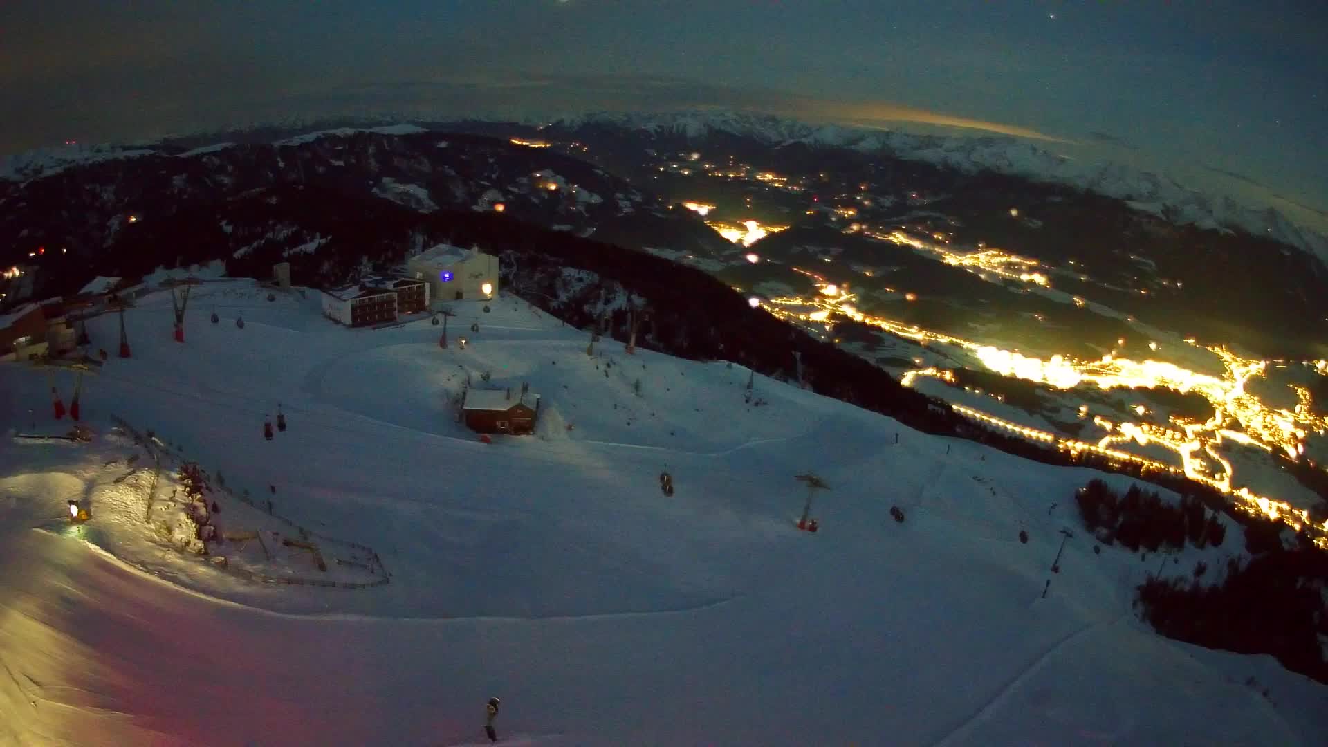 Stazione sciistica di Plan de Corones | vista su Brunico