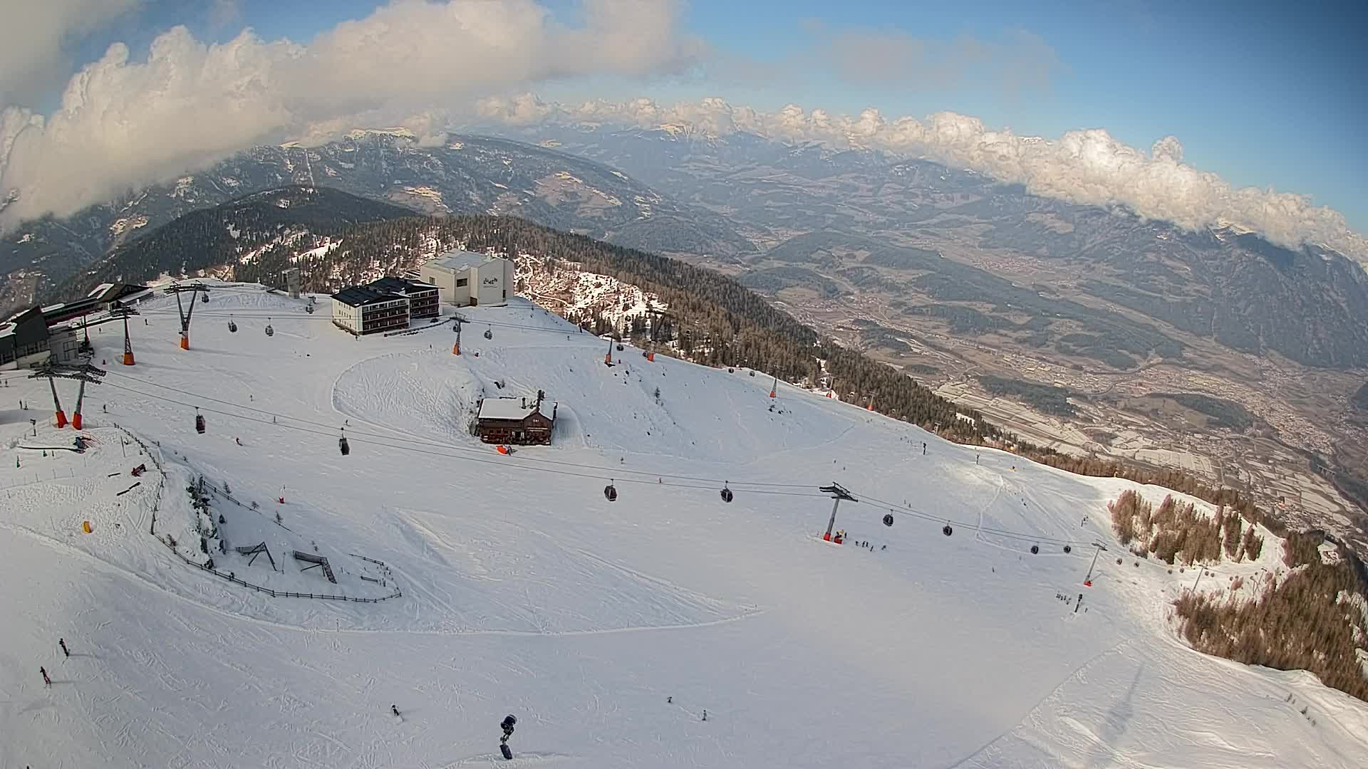Skigebiet Kronplatz Gipfel | Blick auf Bruneck