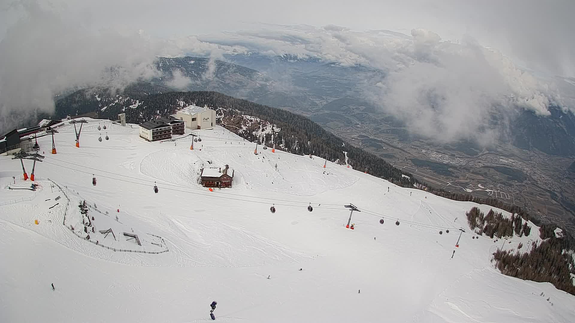 Smučišče Kronplatz – vrh | pogled na Bruneck