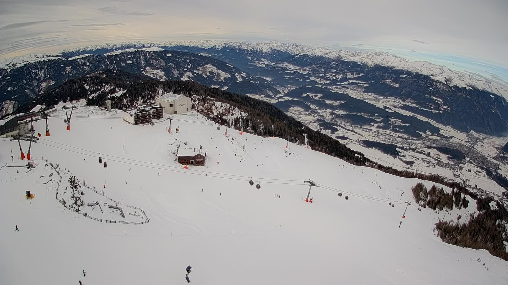 Station de ski Kronplatz sommet | vue sur Brunico