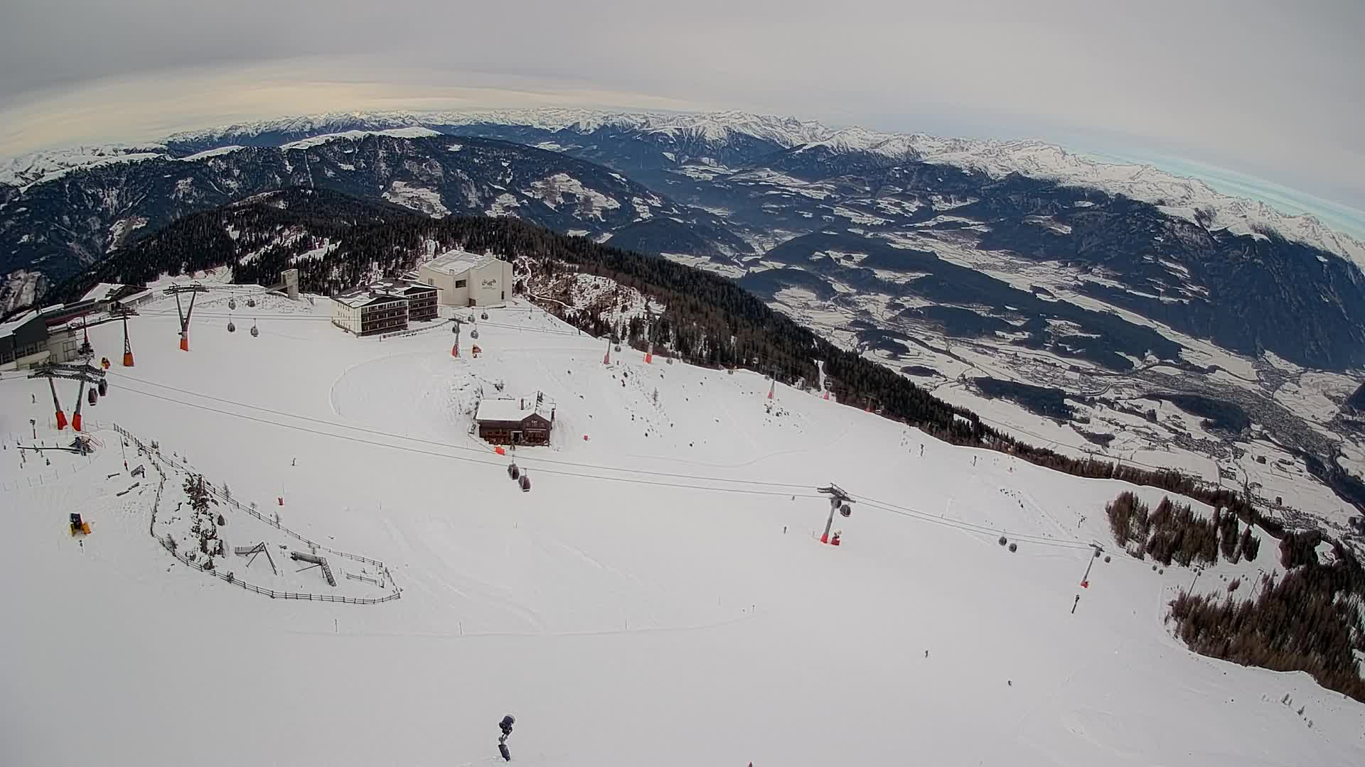 Skigebiet Kronplatz Gipfel | Blick auf Bruneck