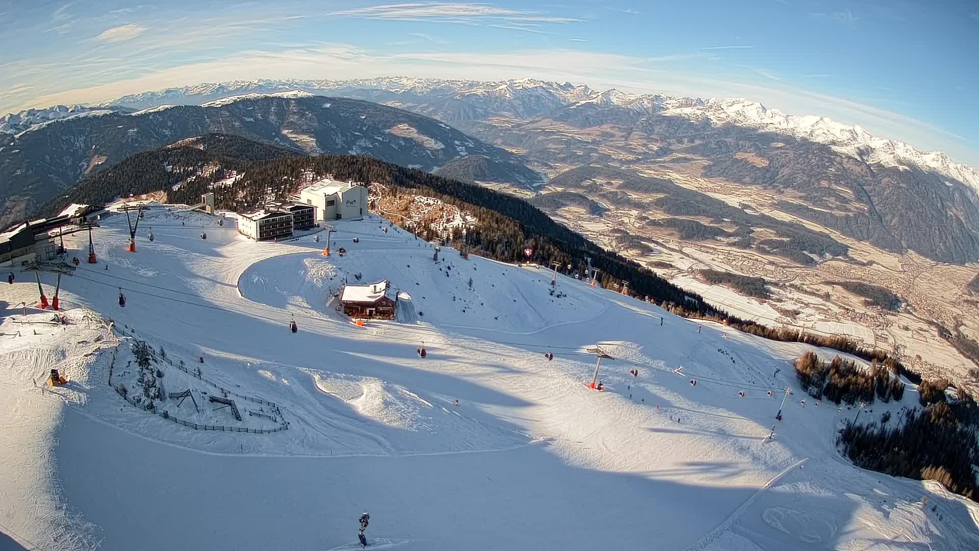 Stazione sciistica di Plan de Corones | vista su Brunico