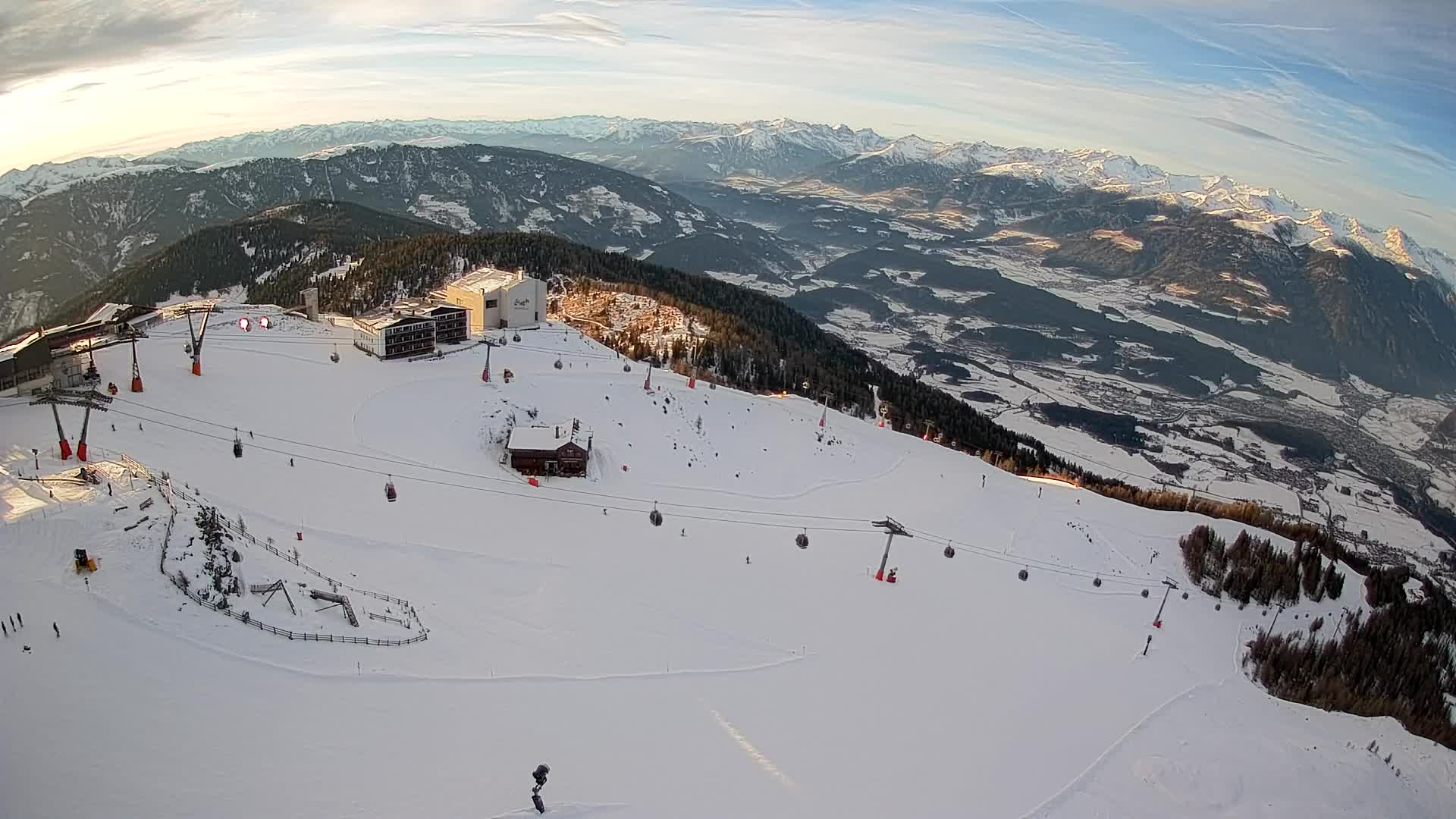 Smučišče Kronplatz – vrh | pogled na Bruneck