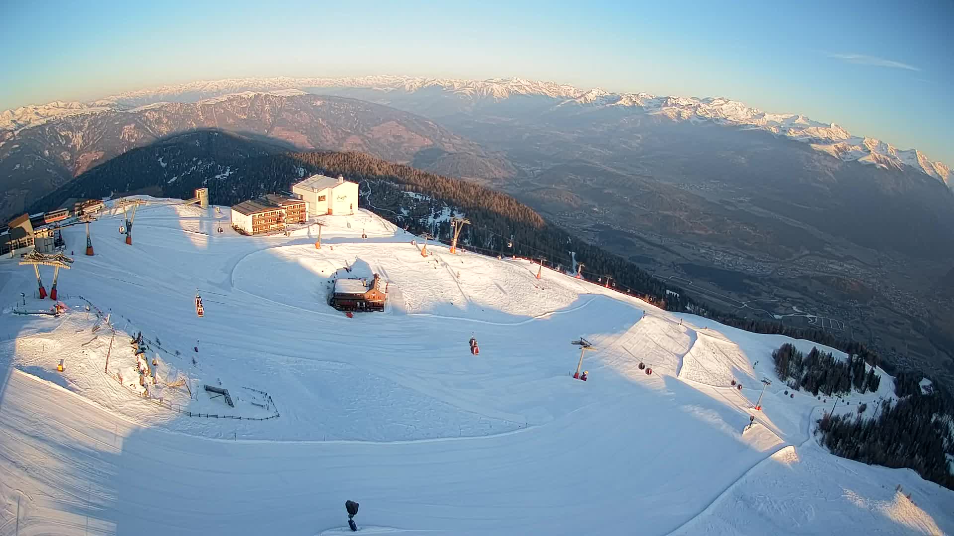 Smučišče Kronplatz – vrh | pogled na Bruneck