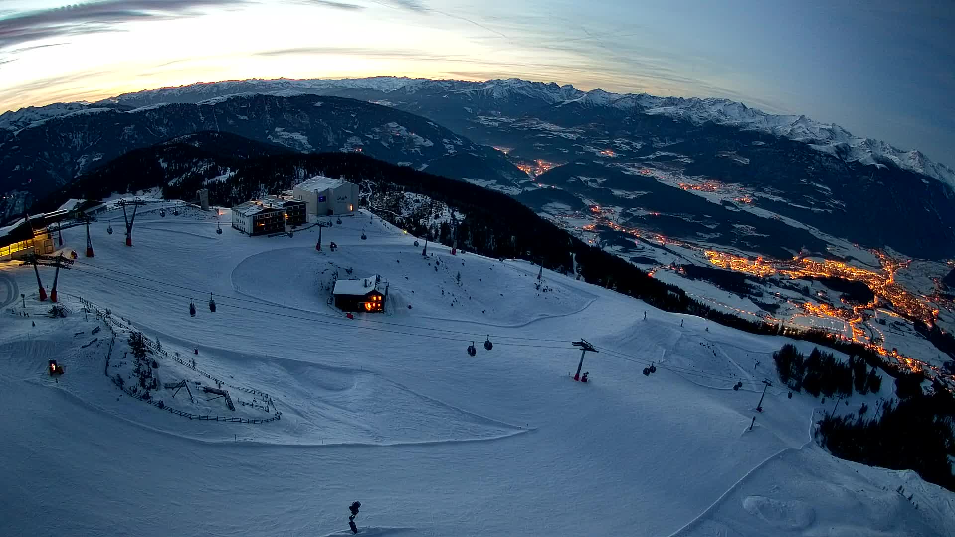 Station de ski Kronplatz sommet | vue sur Brunico