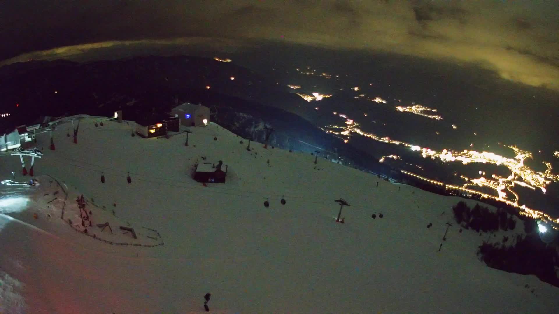 Stazione sciistica di Plan de Corones | vista su Brunico