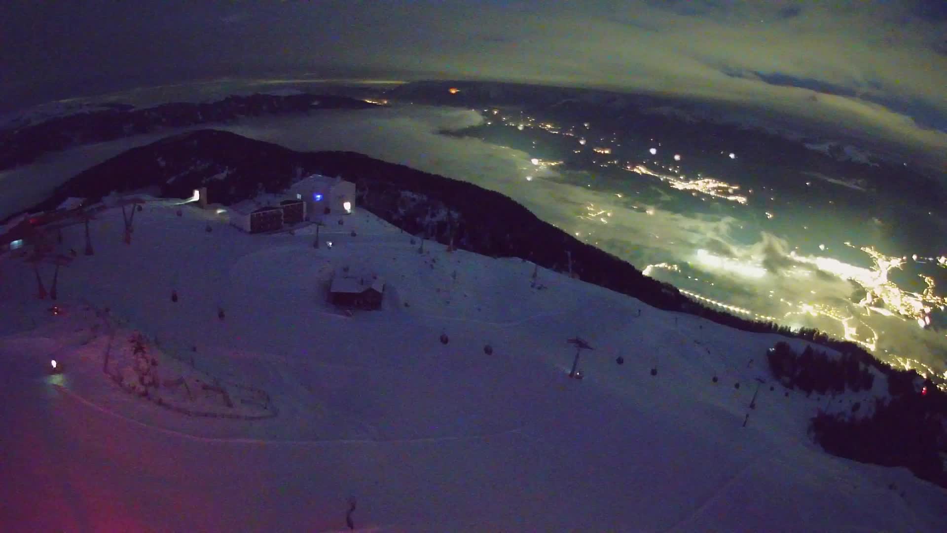 Stazione sciistica di Plan de Corones | vista su Brunico