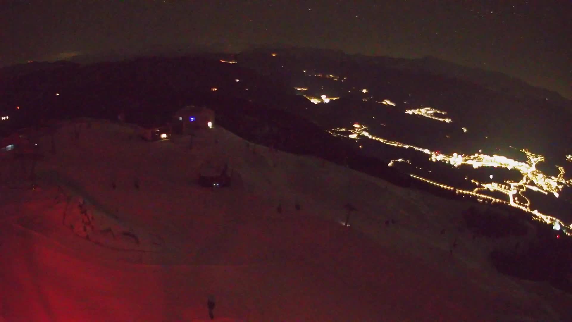 Cima estación de esquí Kronplatz | vista hacia Brunico