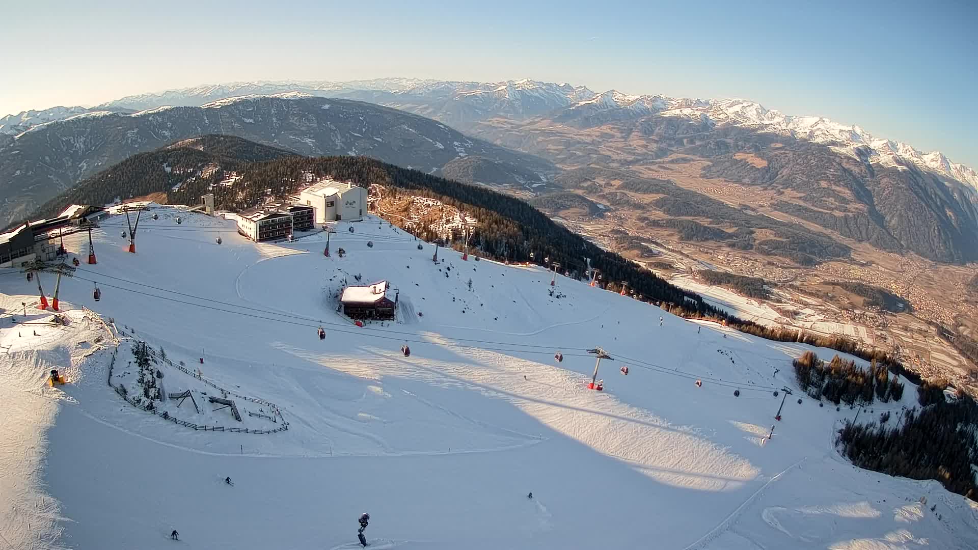 Smučišče Kronplatz – vrh | pogled na Bruneck