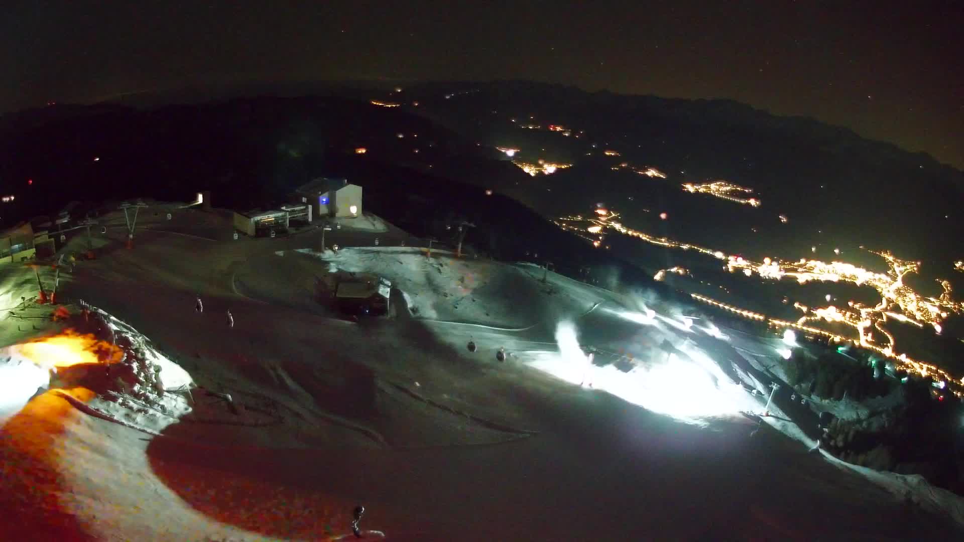 Kronplatz peak Ski resort | view to Bruneck