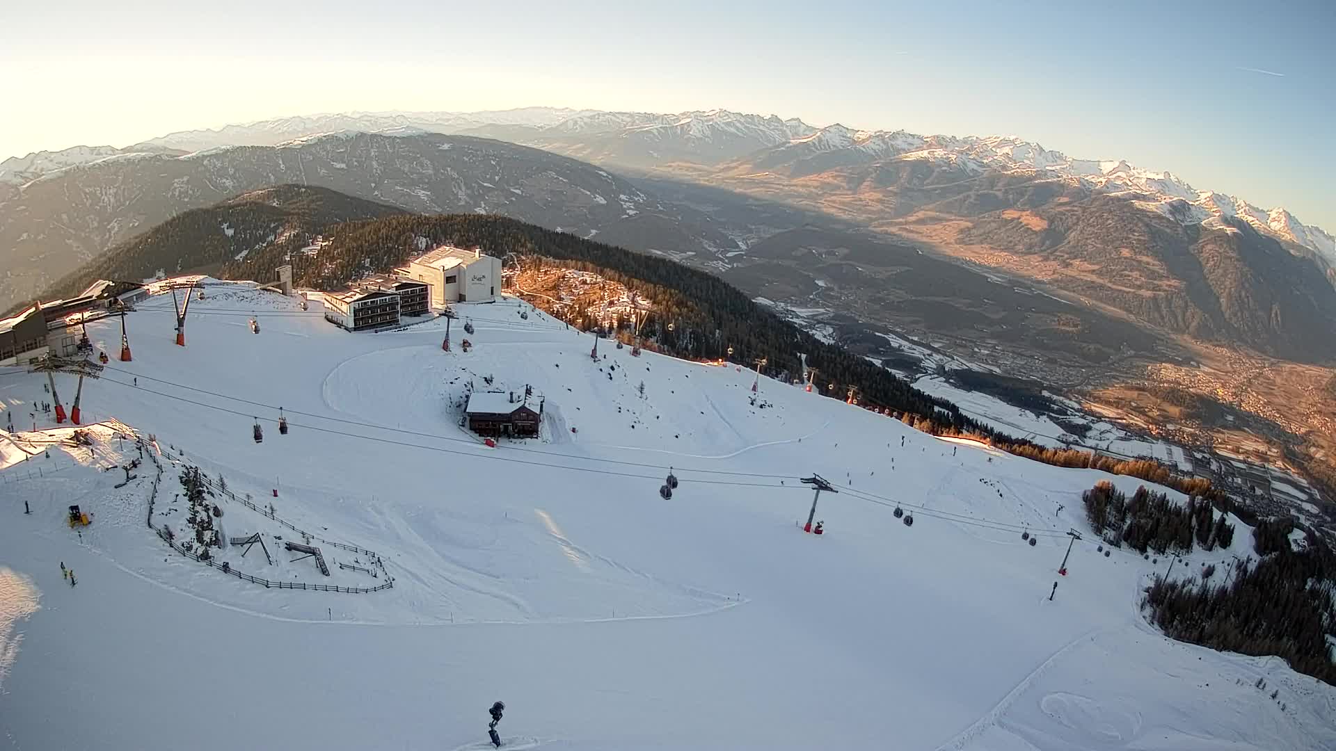 Smučišče Kronplatz – vrh | pogled na Bruneck