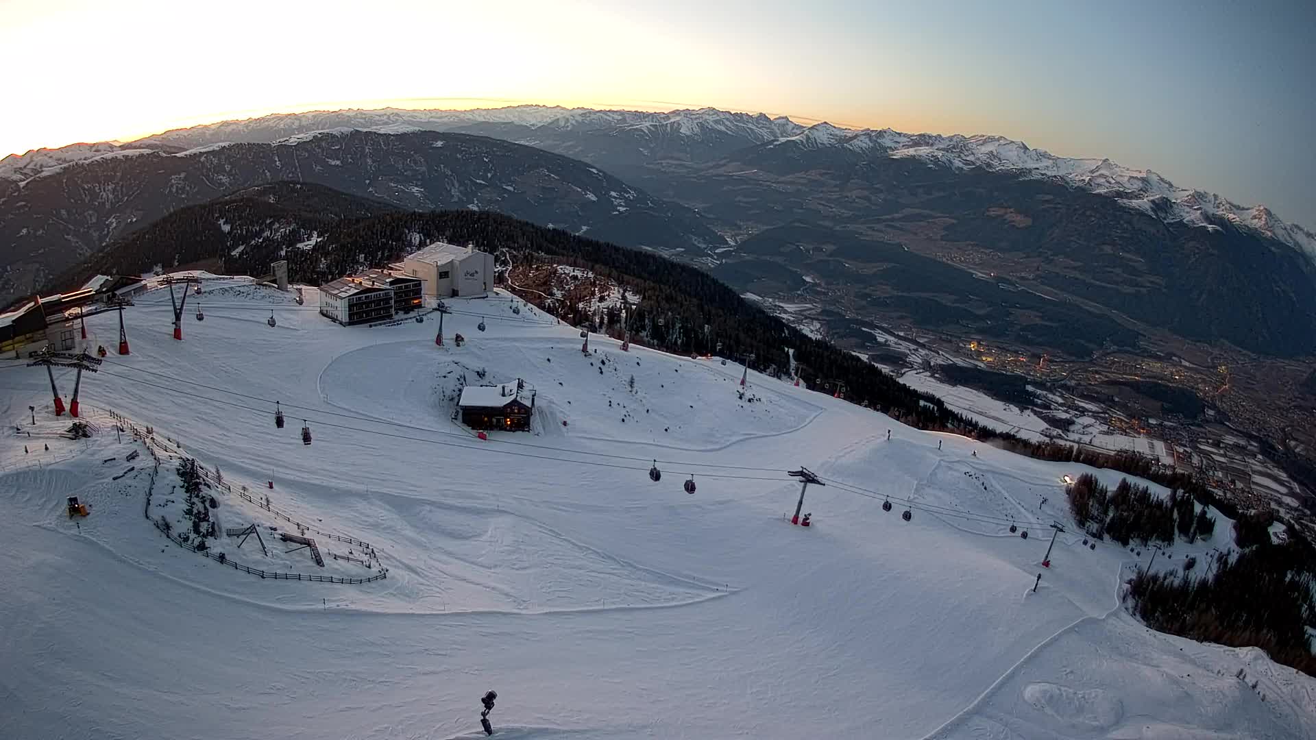 Smučišče Kronplatz – vrh | pogled na Bruneck