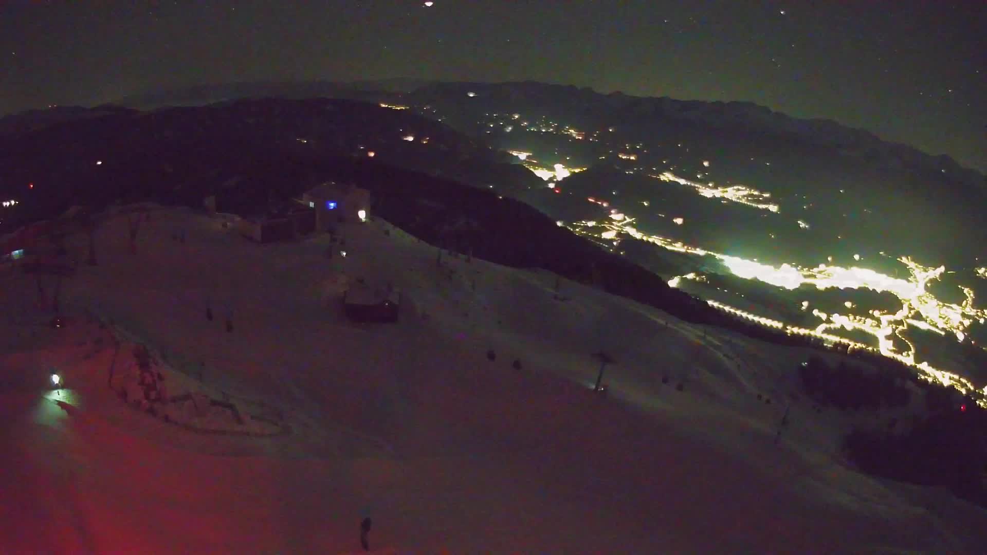 Cima estación de esquí Kronplatz | vista hacia Brunico