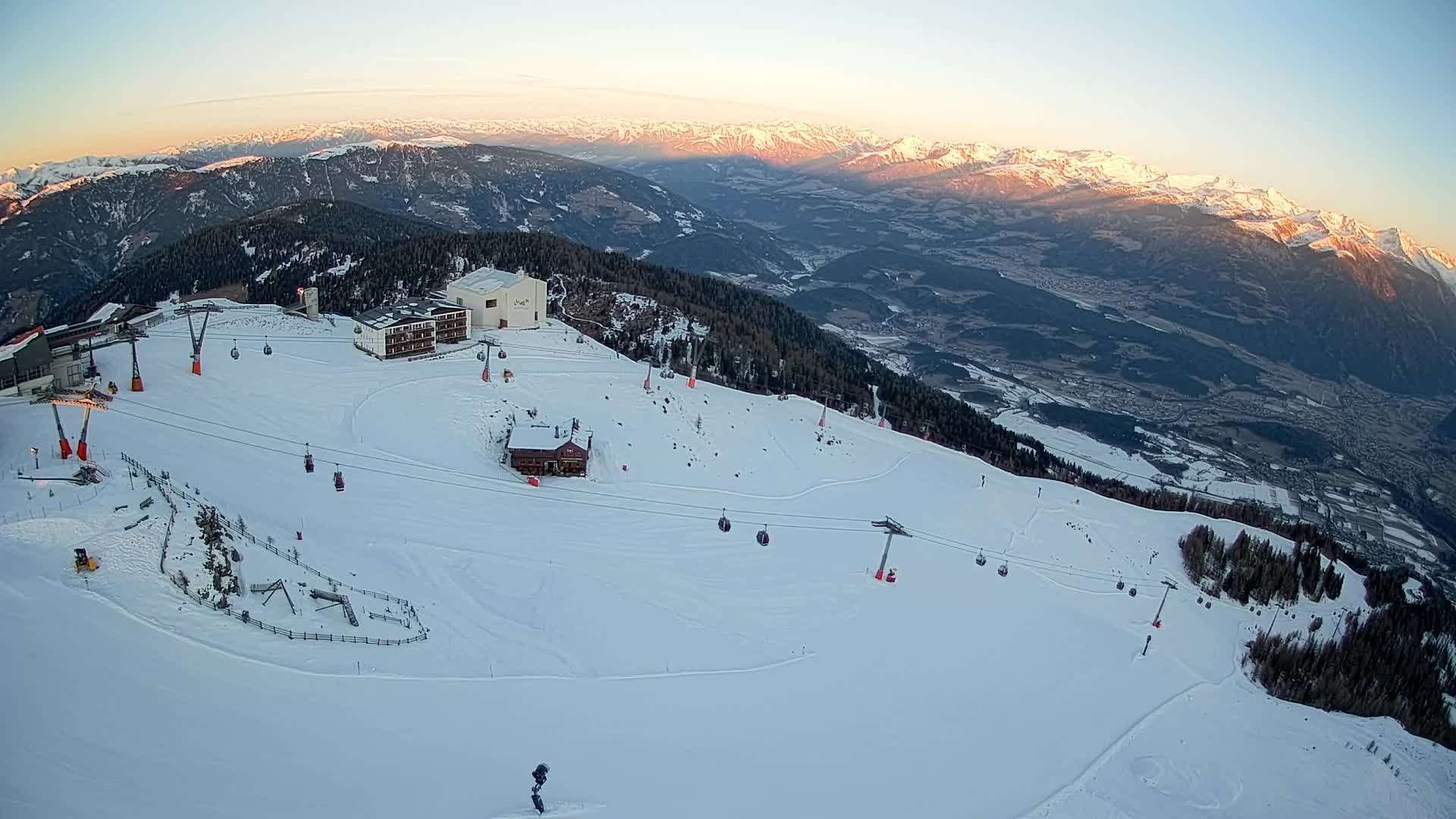 Smučišče Kronplatz – vrh | pogled na Bruneck