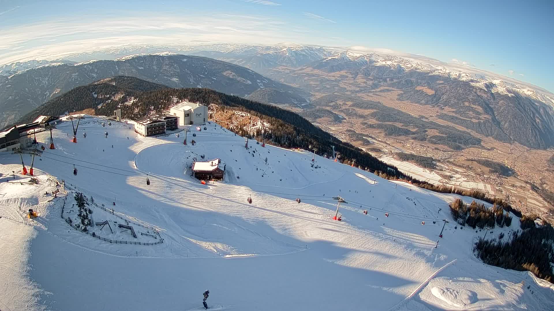 Skigebiet Kronplatz Gipfel | Blick auf Bruneck