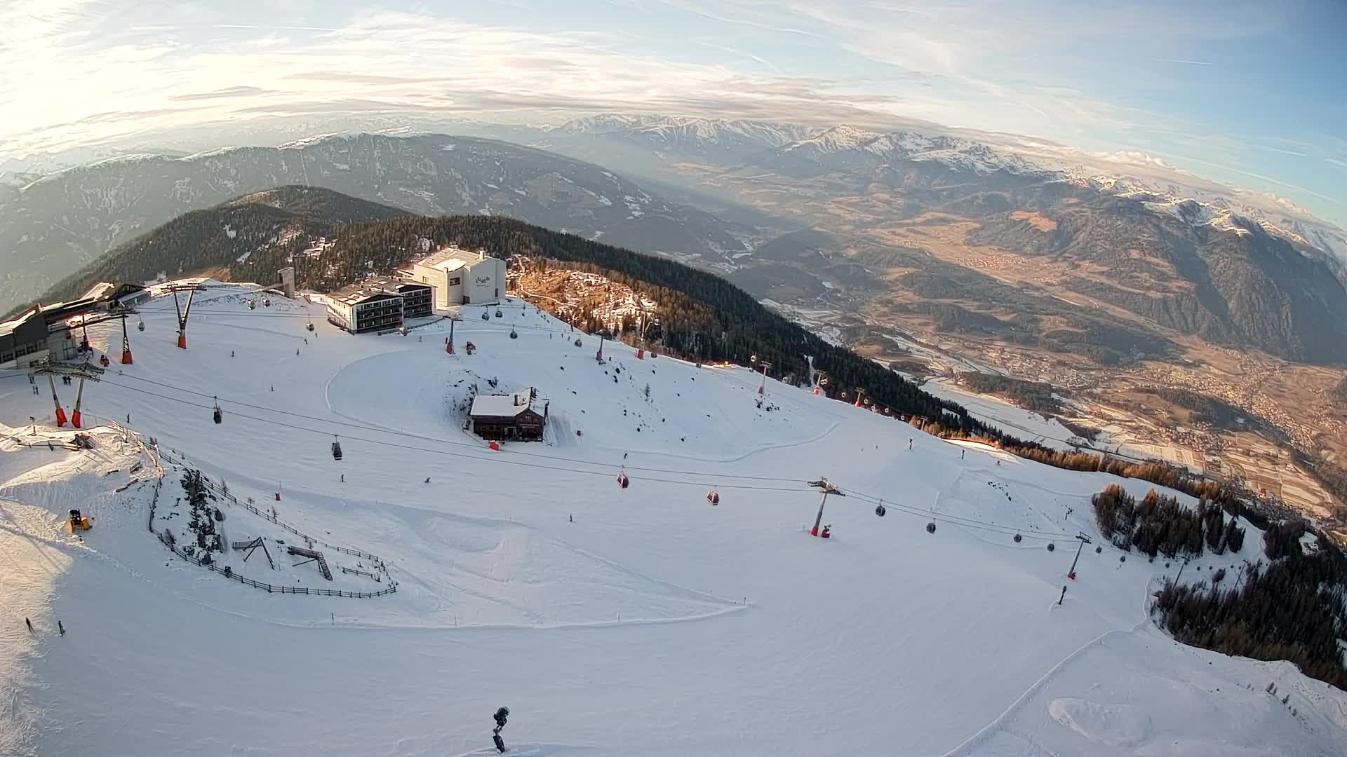 Skigebiet Kronplatz Gipfel | Blick auf Bruneck