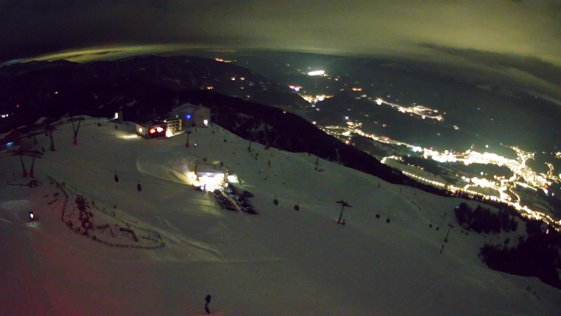 Skigebiet Kronplatz Gipfel | Blick auf Bruneck