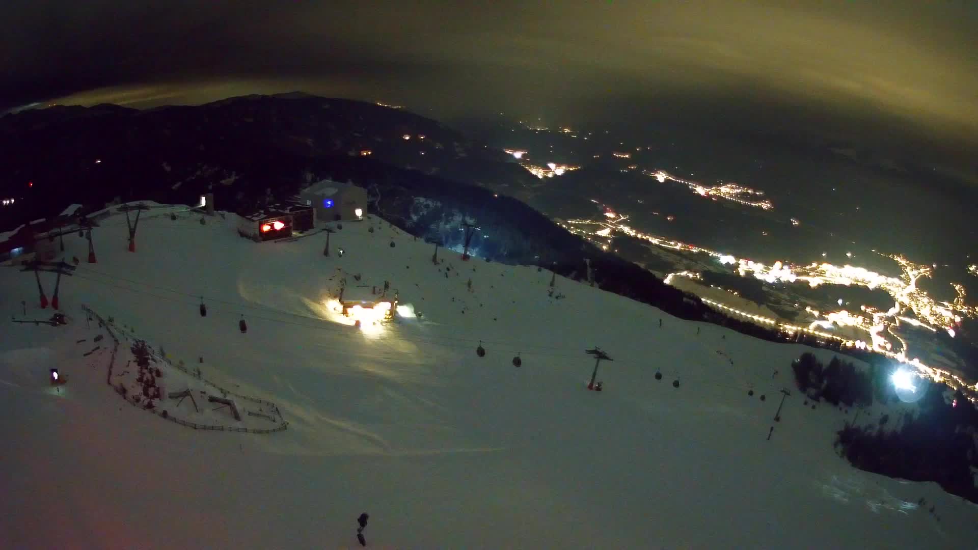 Skigebiet Kronplatz Gipfel | Blick auf Bruneck
