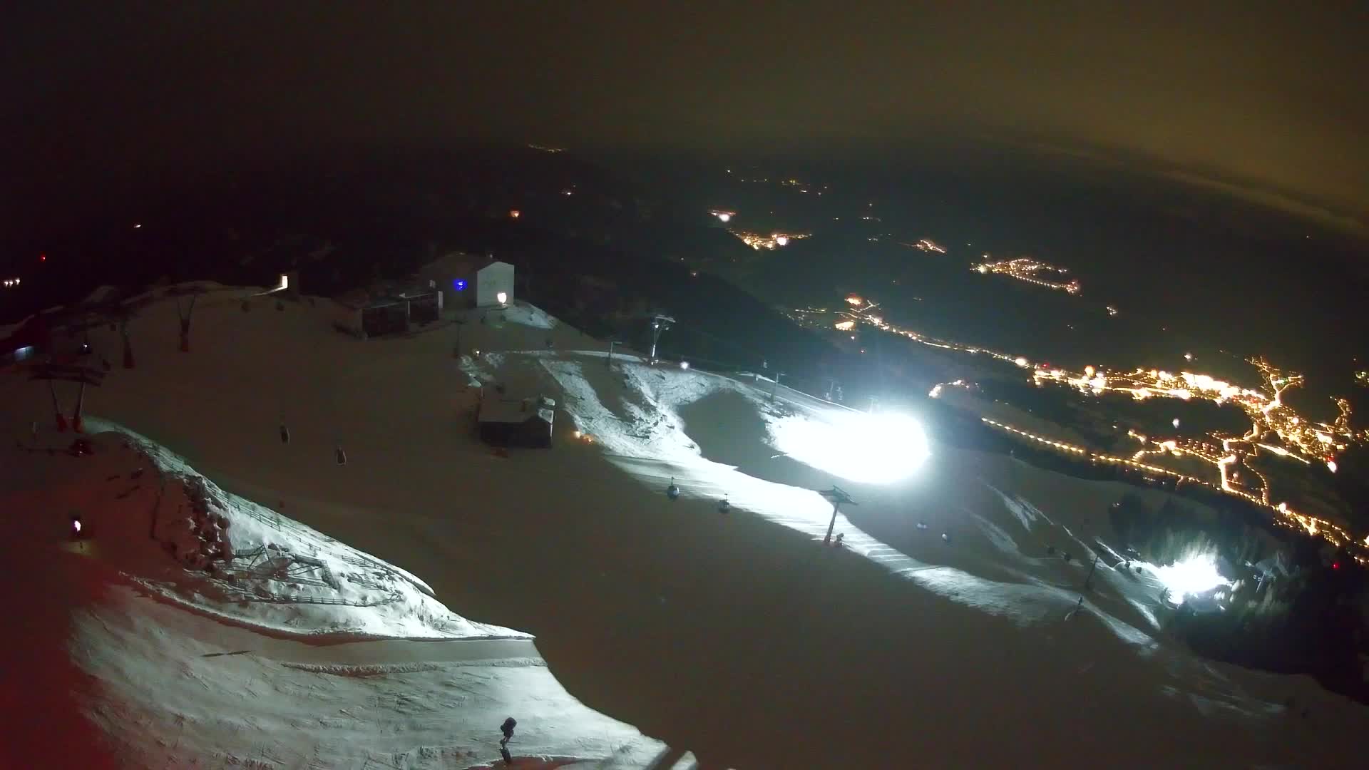 Cima estación de esquí Kronplatz | vista hacia Brunico