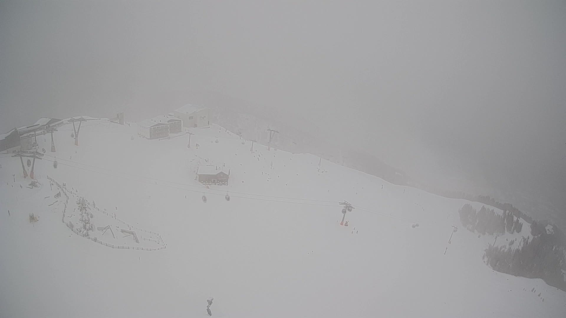 Cima estación de esquí Kronplatz | vista hacia Brunico