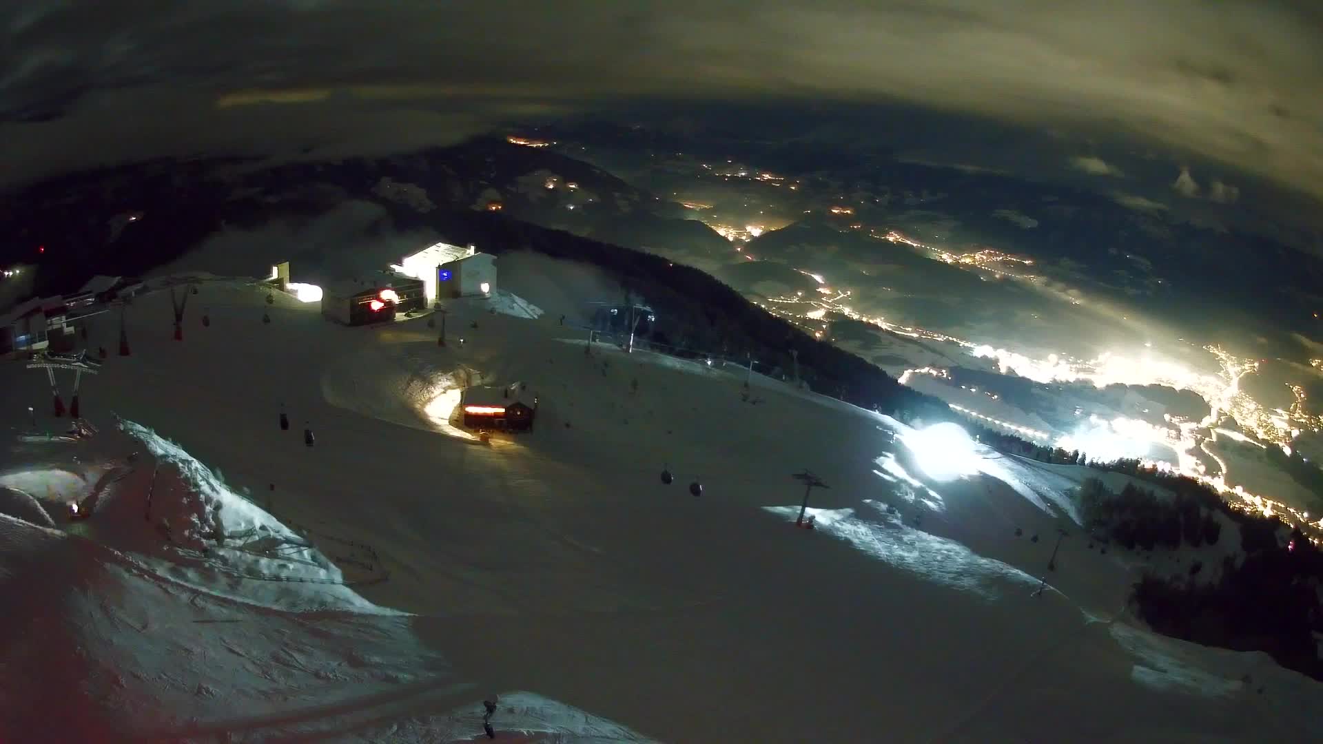 Skigebiet Kronplatz Gipfel | Blick auf Bruneck