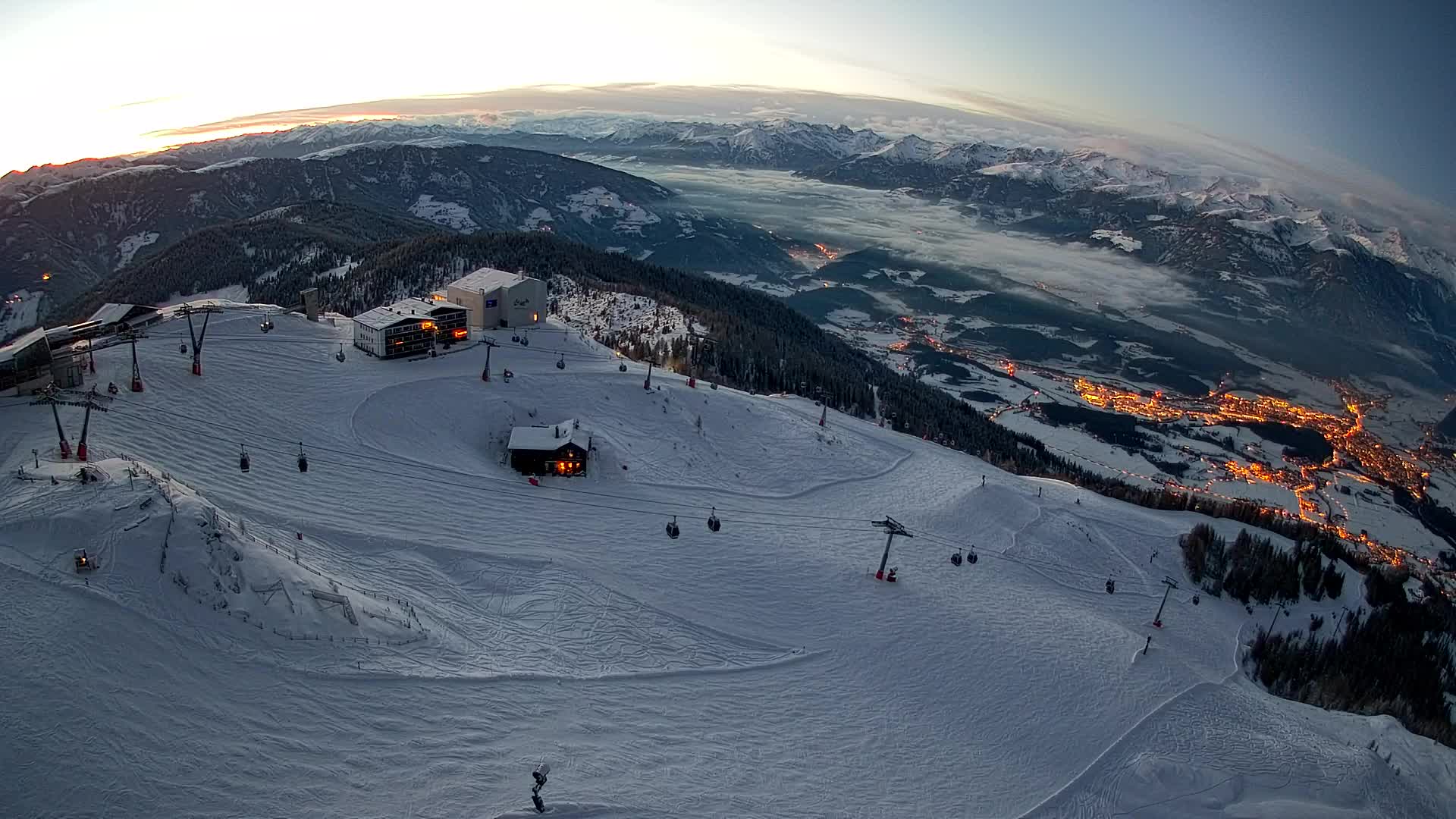 Station de ski Kronplatz sommet | vue sur Brunico