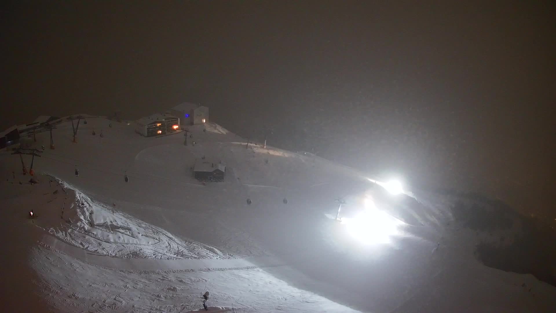 Cima estación de esquí Kronplatz | vista hacia Brunico