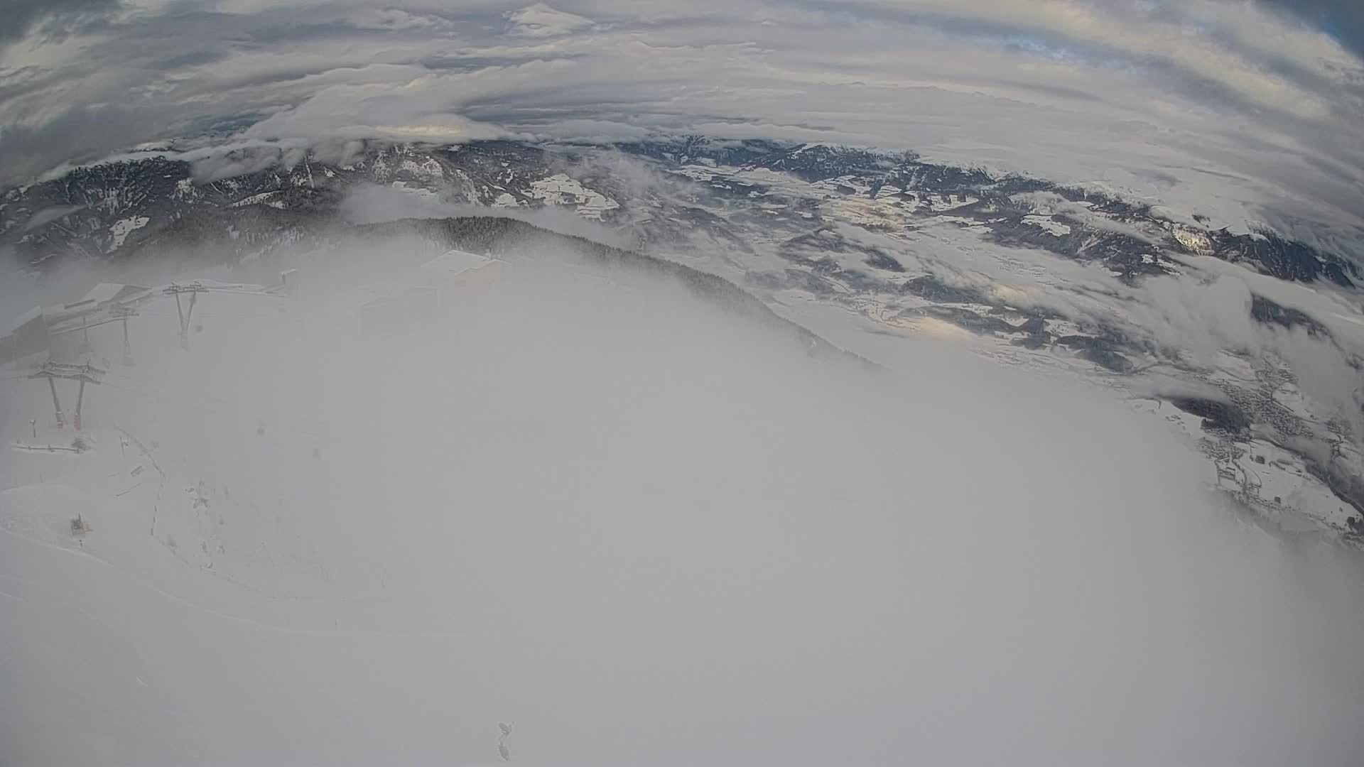 Stazione sciistica di Plan de Corones | vista su Brunico