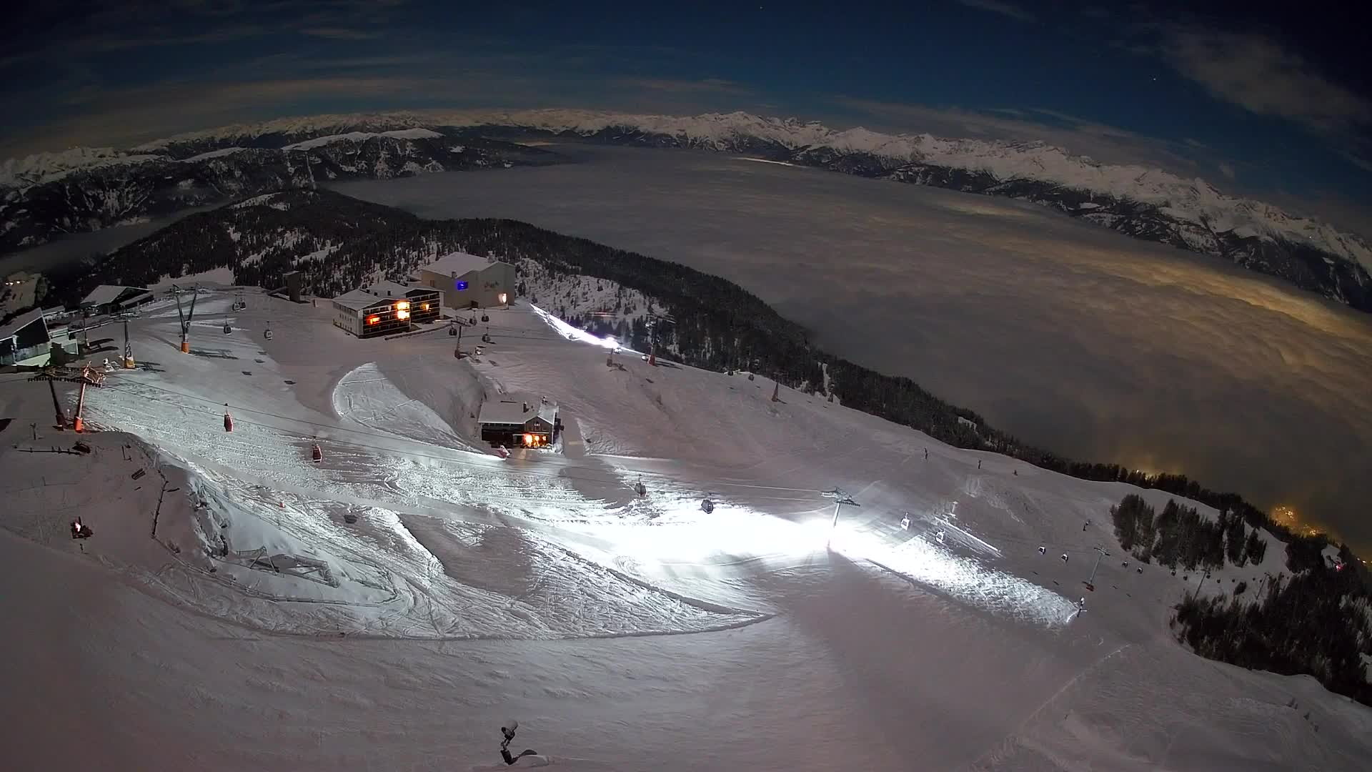 Skigebiet Kronplatz Gipfel | Blick auf Bruneck