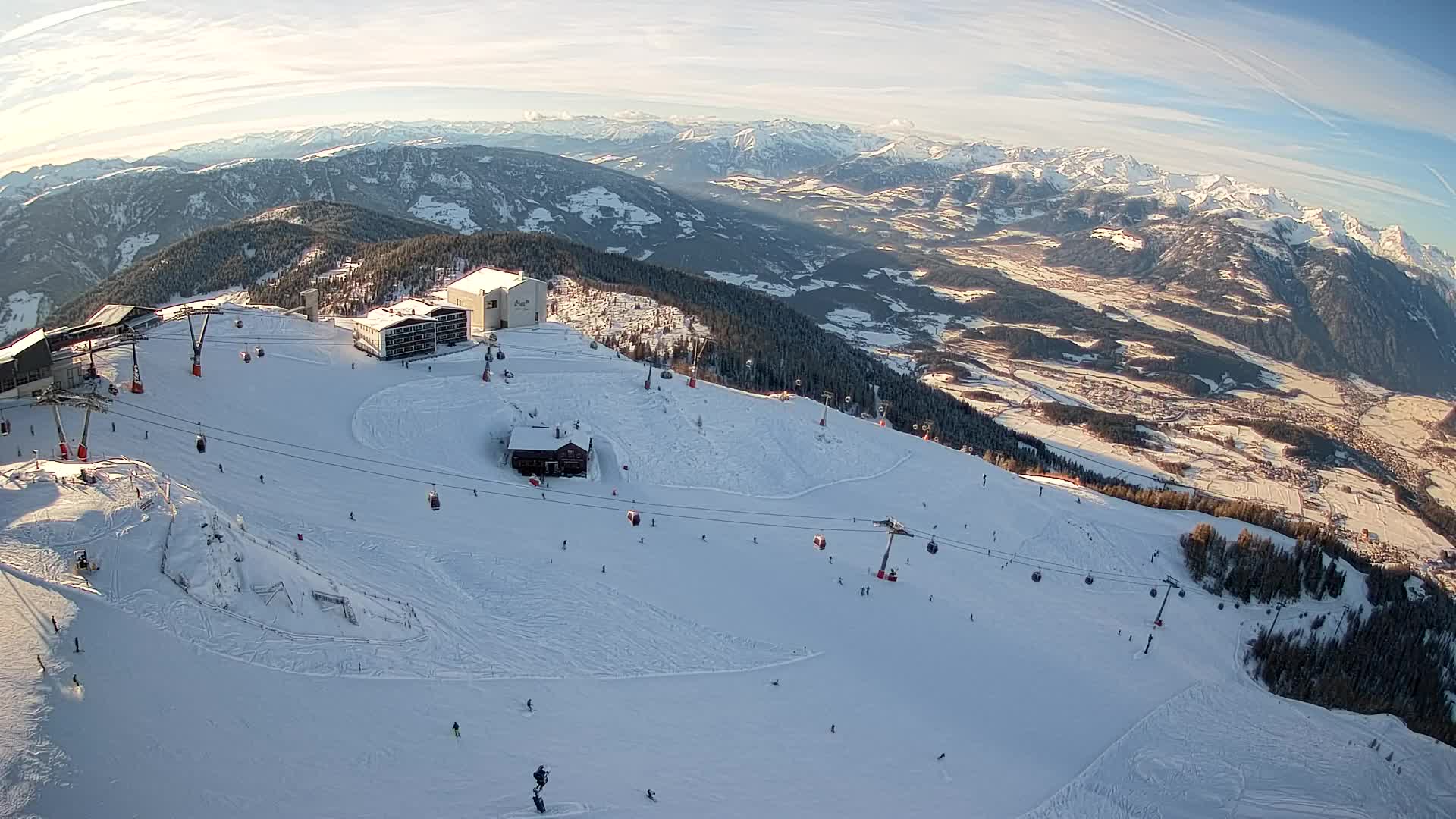 Station de ski Kronplatz sommet | vue sur Brunico