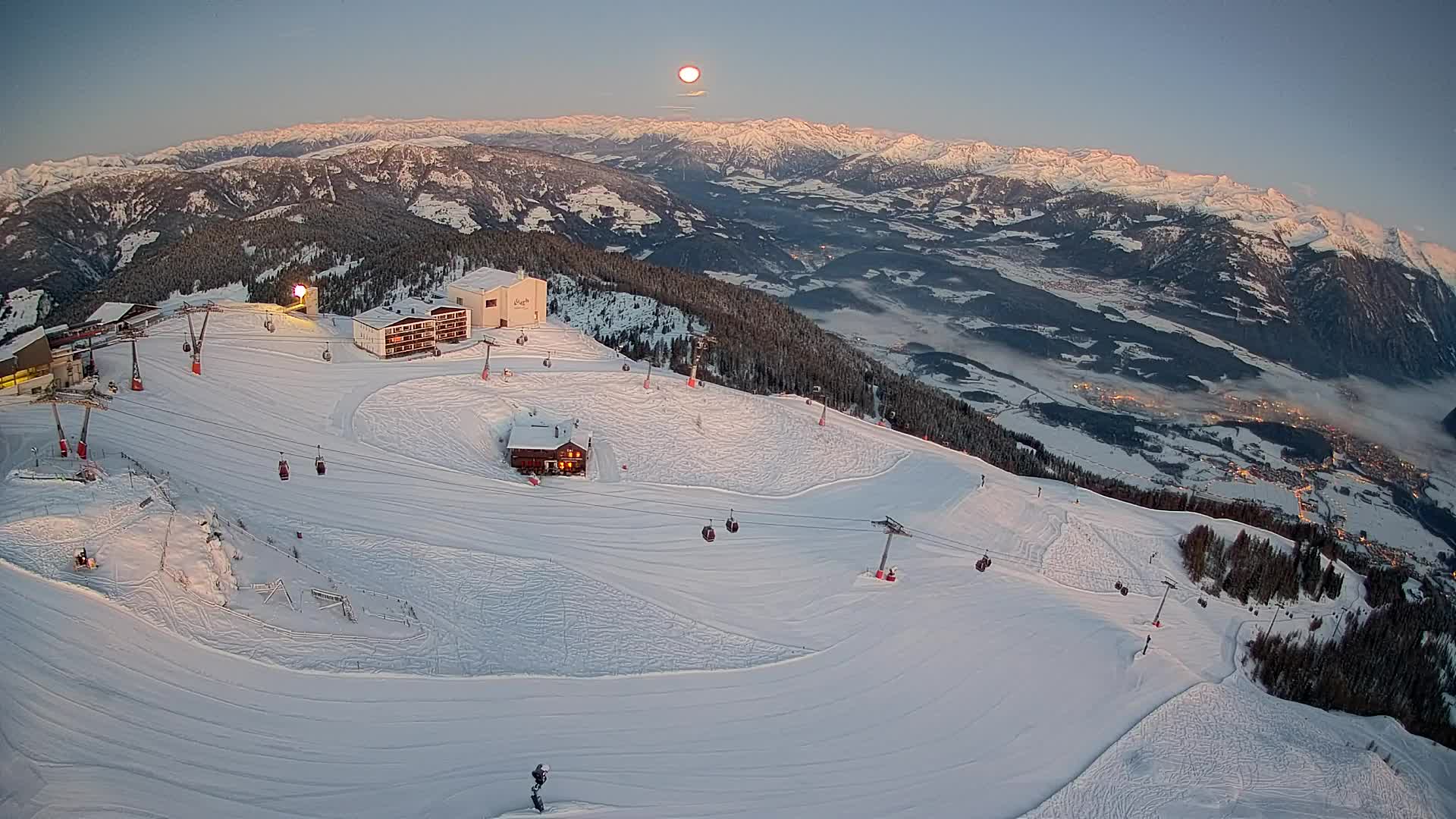 Station de ski Kronplatz sommet | vue sur Brunico
