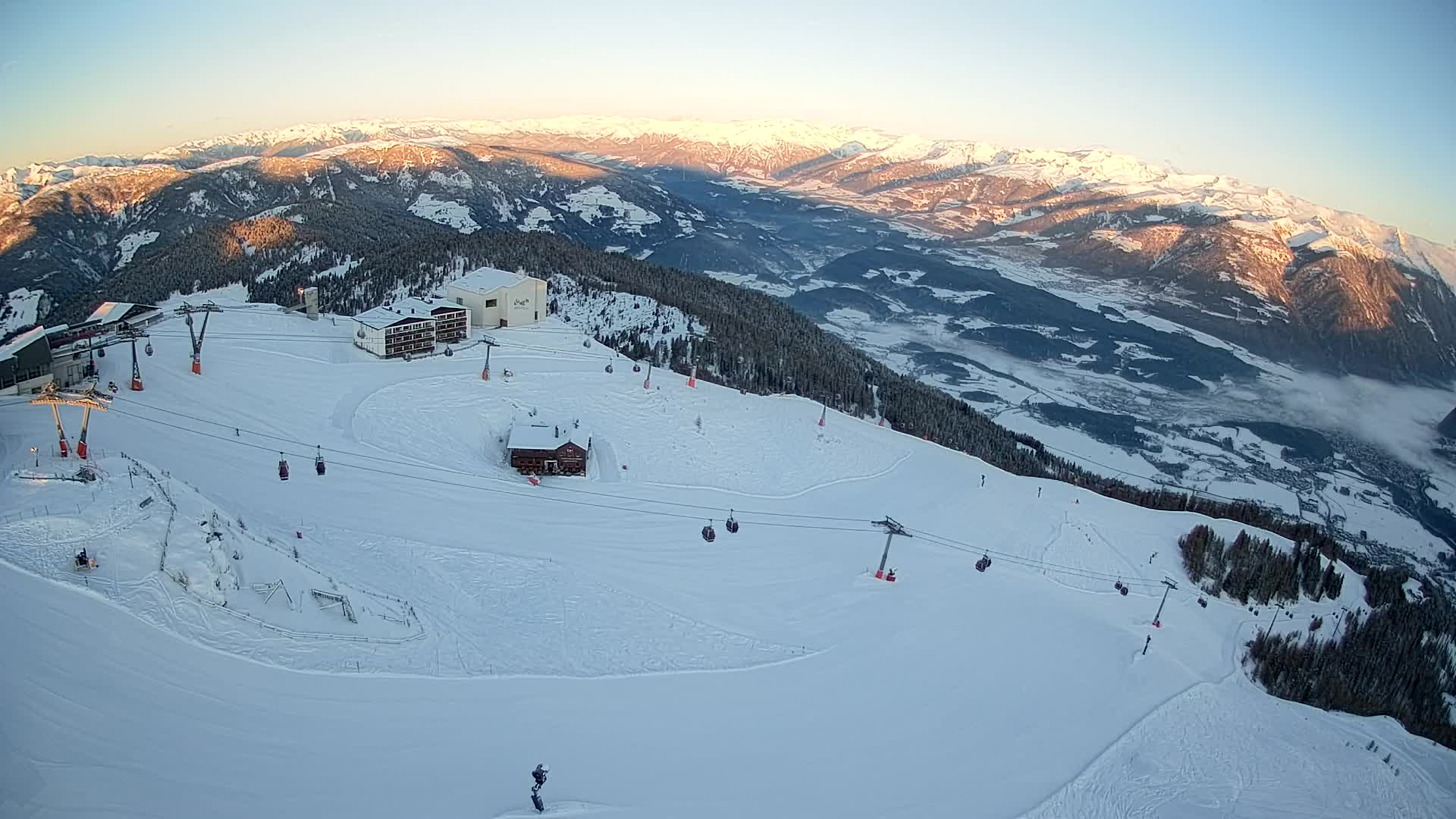Station de ski Kronplatz sommet | vue sur Brunico