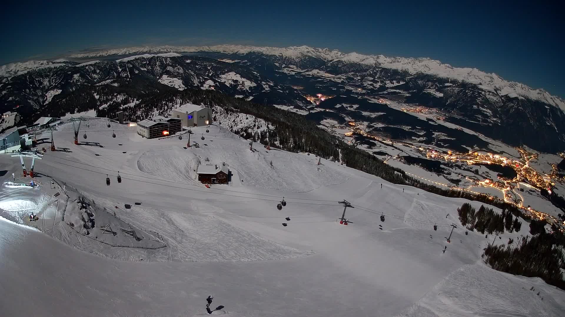 Stazione sciistica di Plan de Corones | vista su Brunico