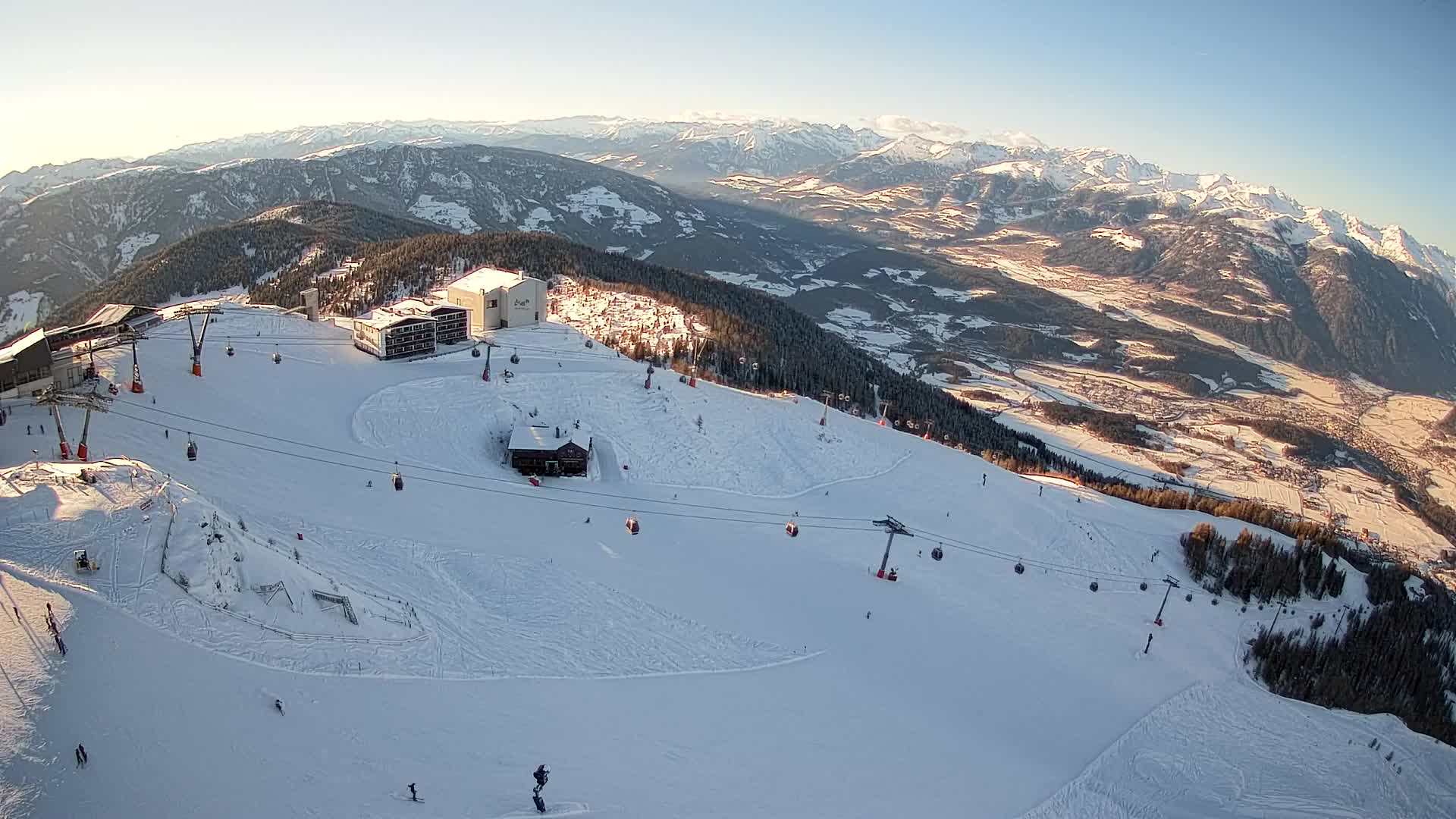 Smučišče Kronplatz – vrh | pogled na Bruneck