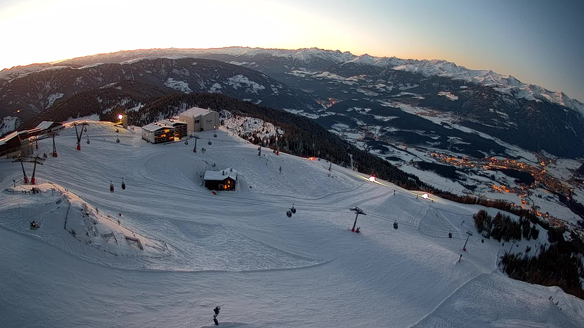 Smučišče Kronplatz – vrh | pogled na Bruneck