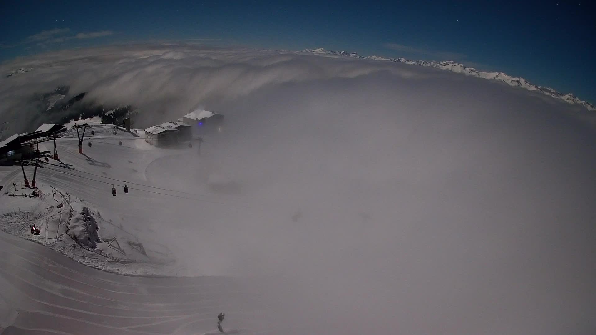 Cima estación de esquí Kronplatz | vista hacia Brunico