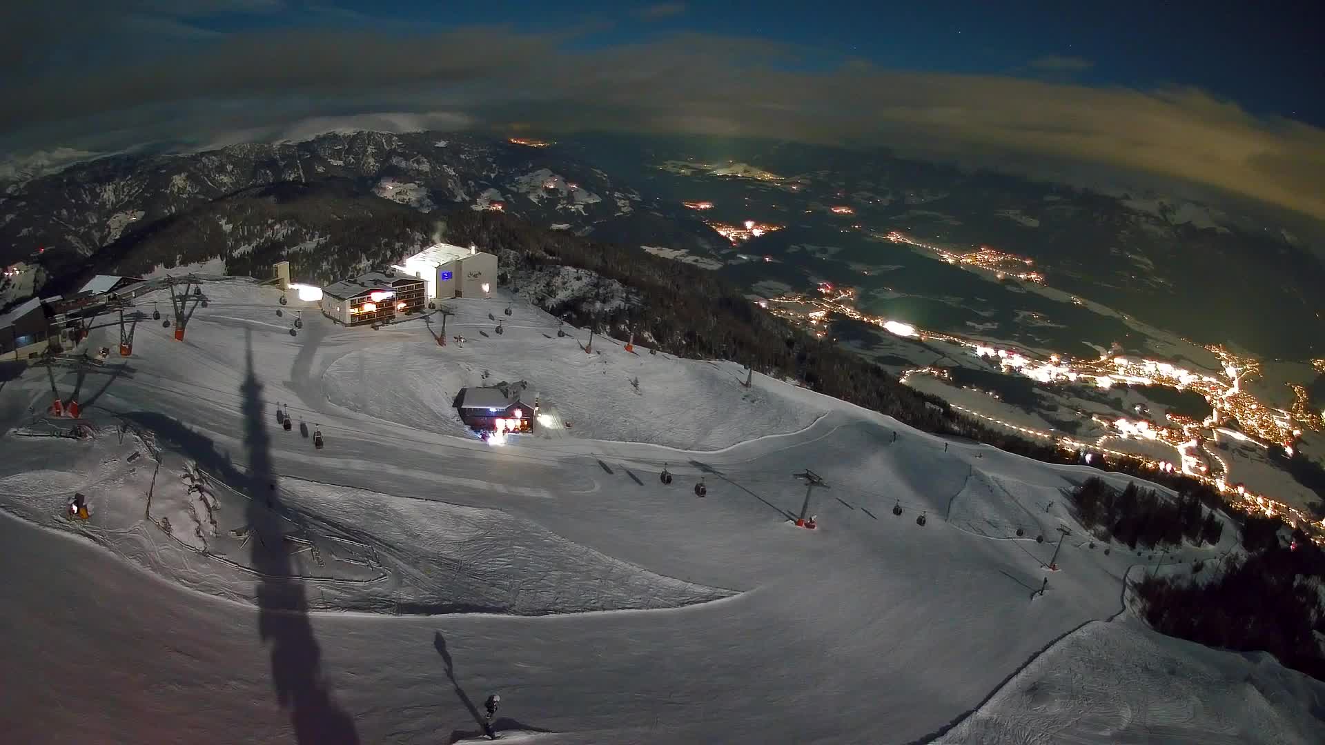 Kronplatz peak Ski resort | view to Bruneck