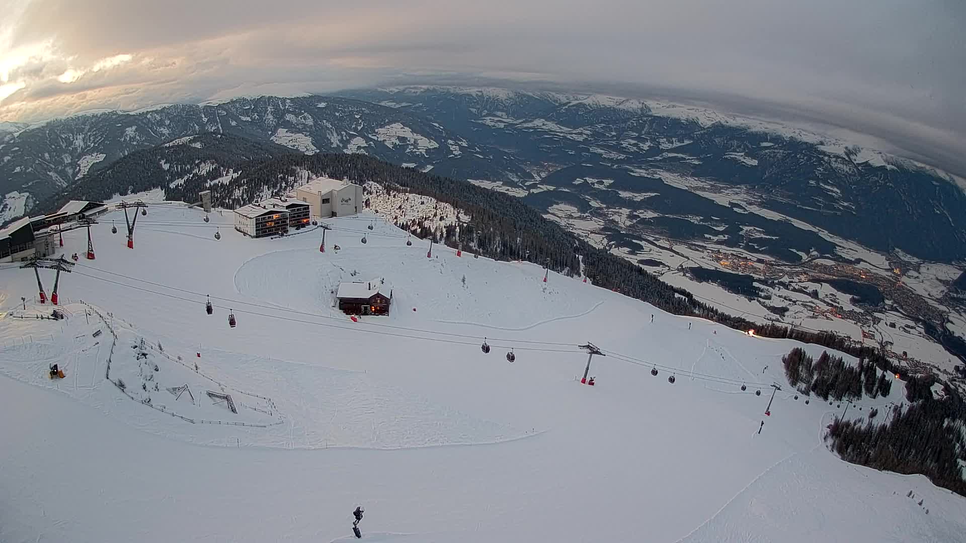 Smučišče Kronplatz – vrh | pogled na Bruneck