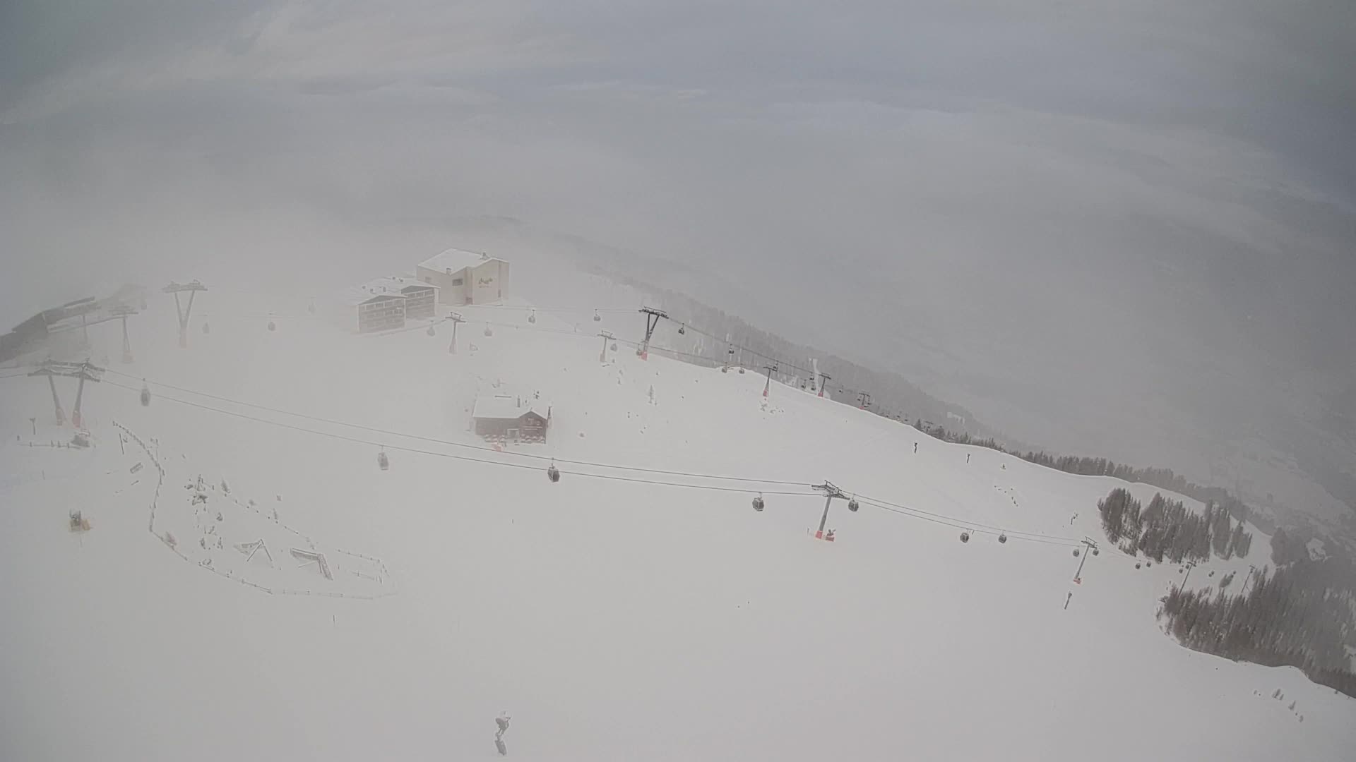 Cima estación de esquí Kronplatz | vista hacia Brunico
