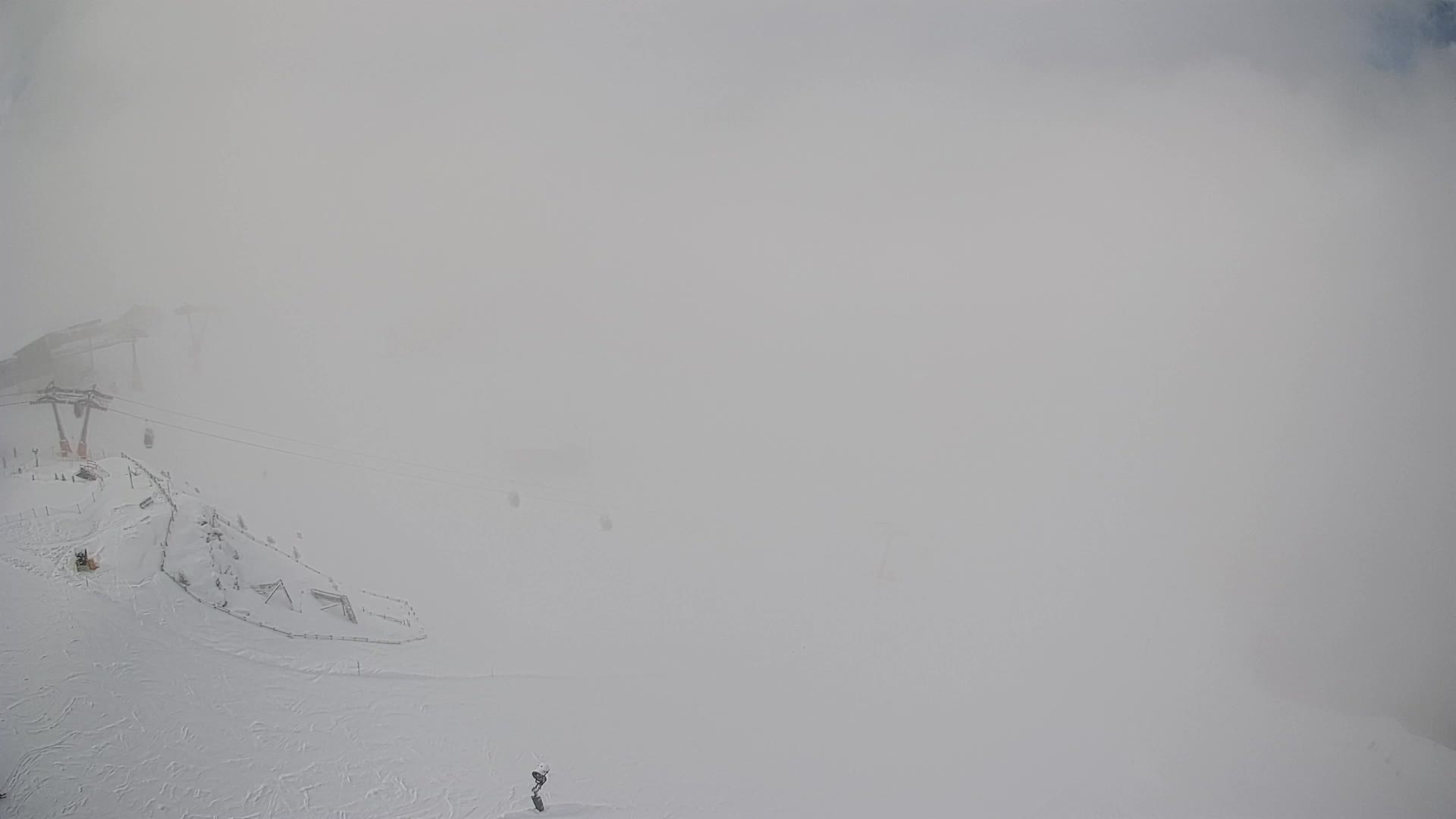 Cima estación de esquí Kronplatz | vista hacia Brunico