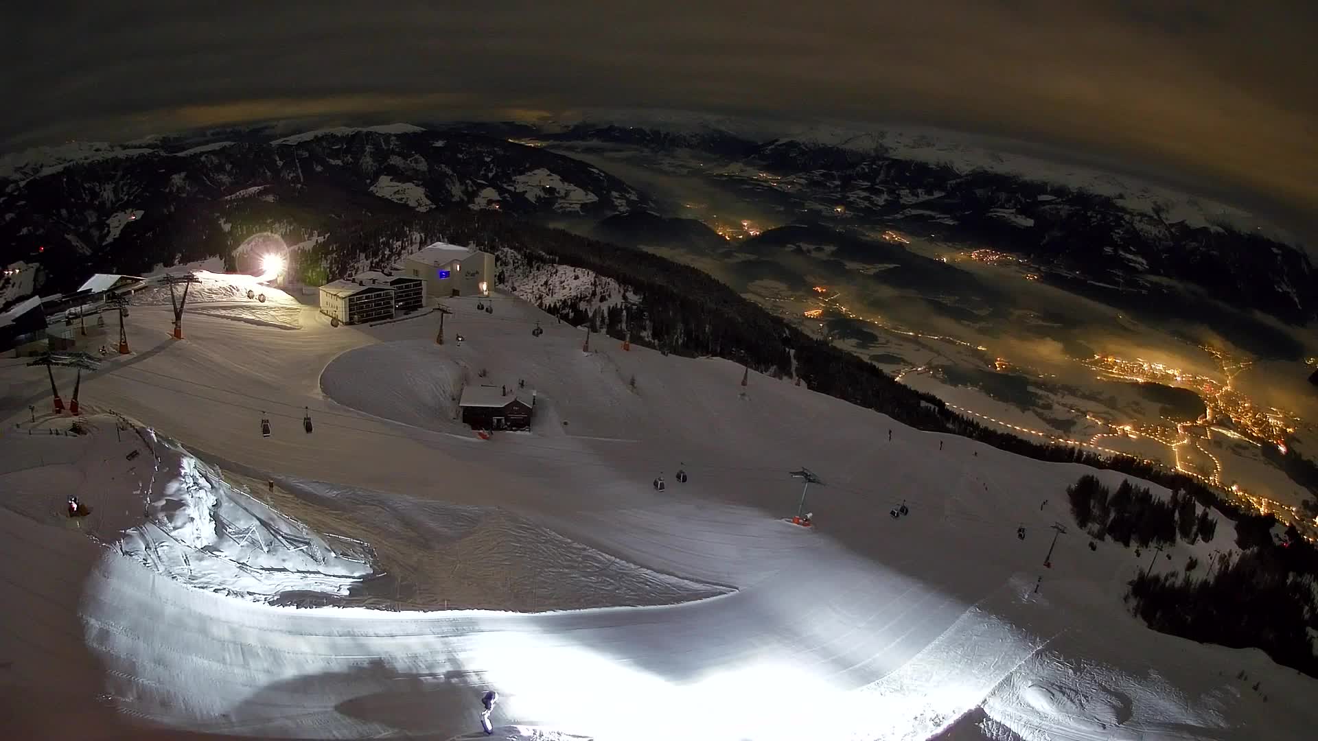 Station de ski Kronplatz sommet | vue sur Brunico