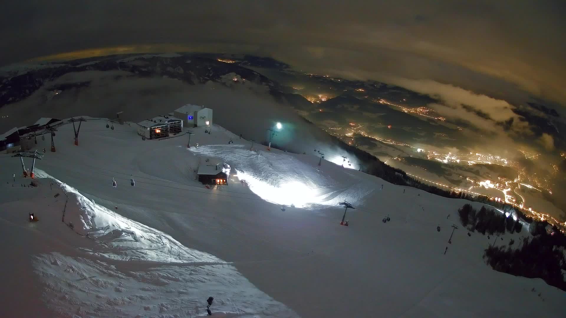 Skigebiet Kronplatz Gipfel | Blick auf Bruneck