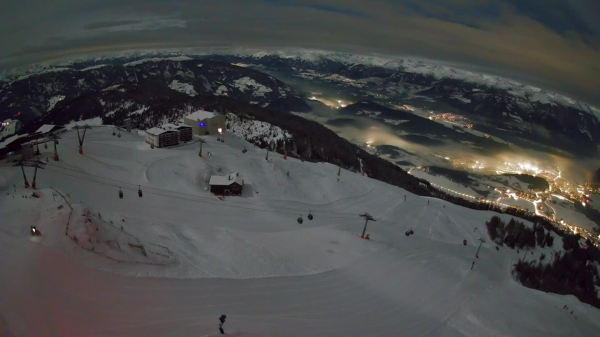 Skigebiet Kronplatz Gipfel | Blick auf Bruneck