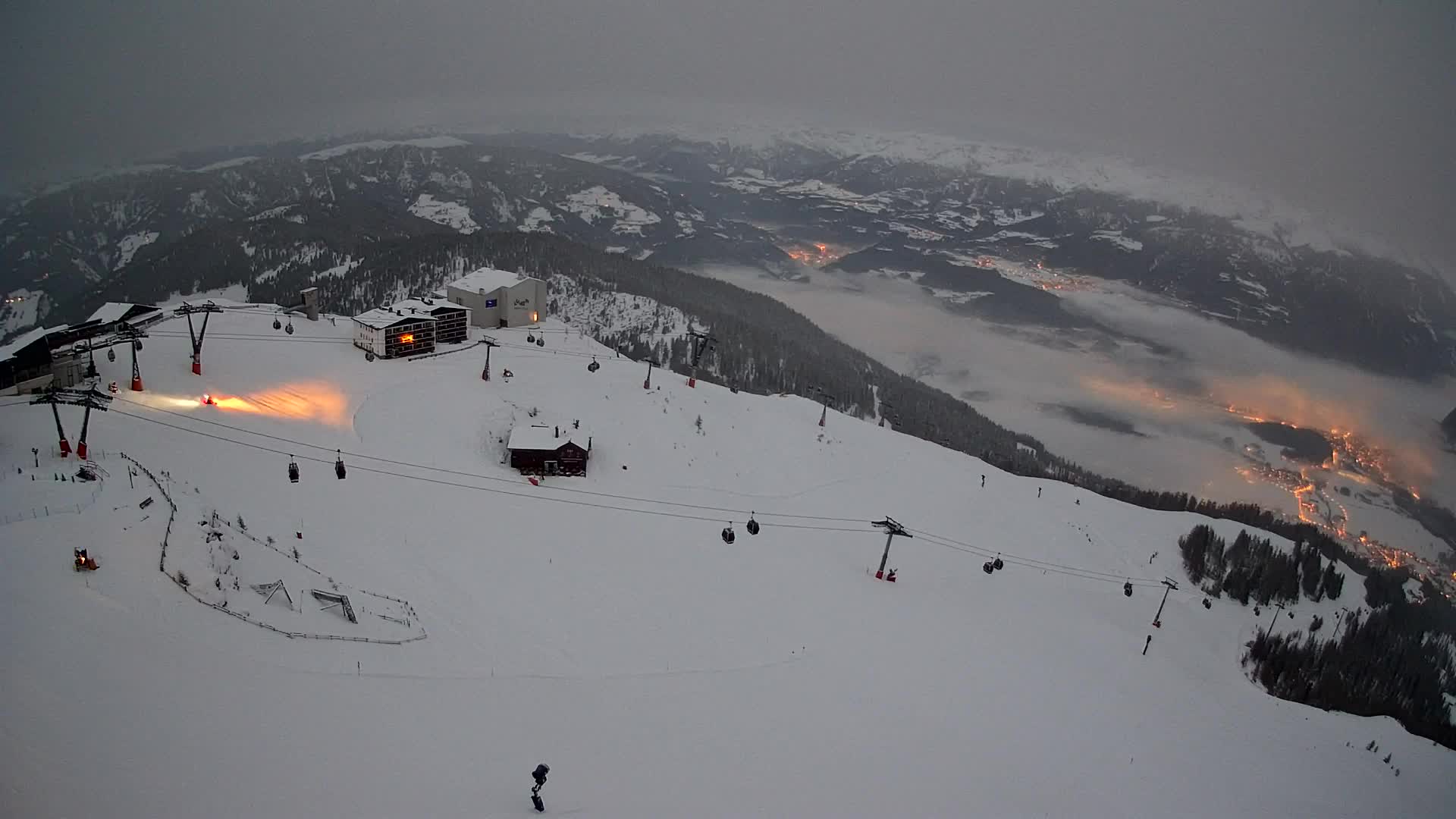 Skigebiet Kronplatz Gipfel | Blick auf Bruneck