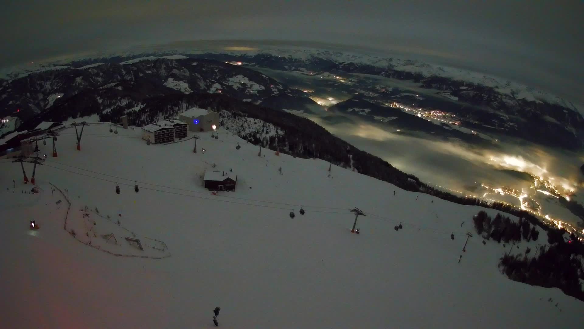 Skigebiet Kronplatz Gipfel | Blick auf Bruneck