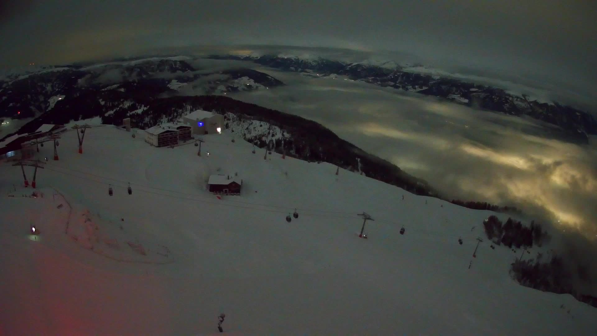 Stazione sciistica di Plan de Corones | vista su Brunico