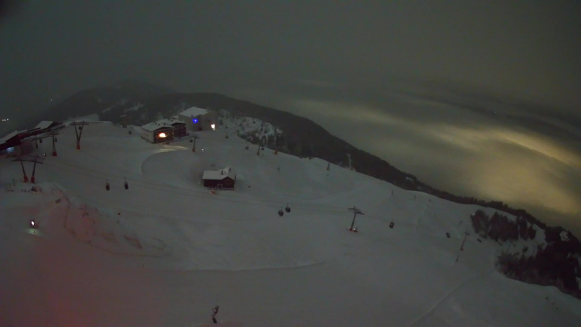 Station de ski Kronplatz sommet | vue sur Brunico