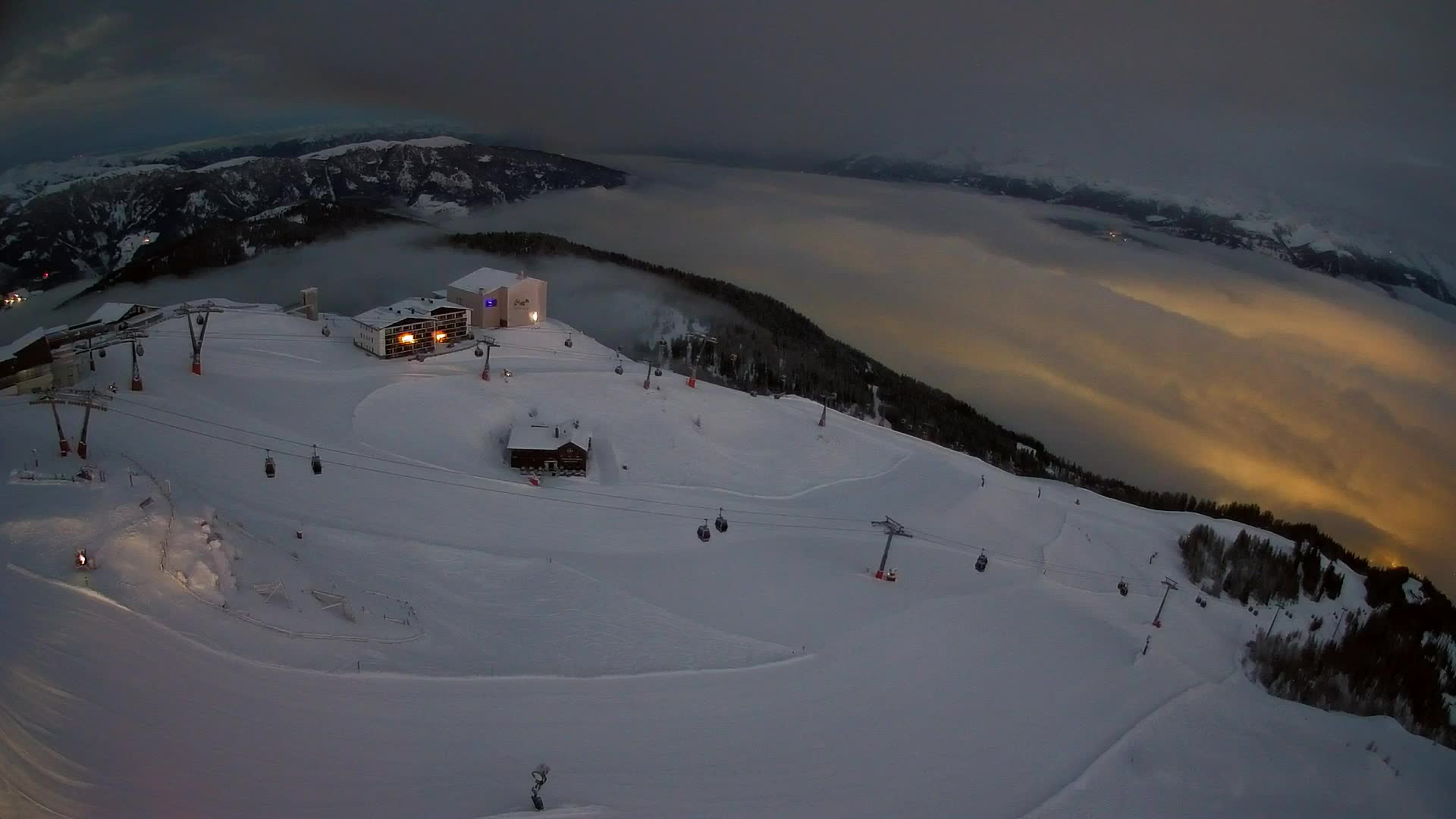 Station de ski Kronplatz sommet | vue sur Brunico