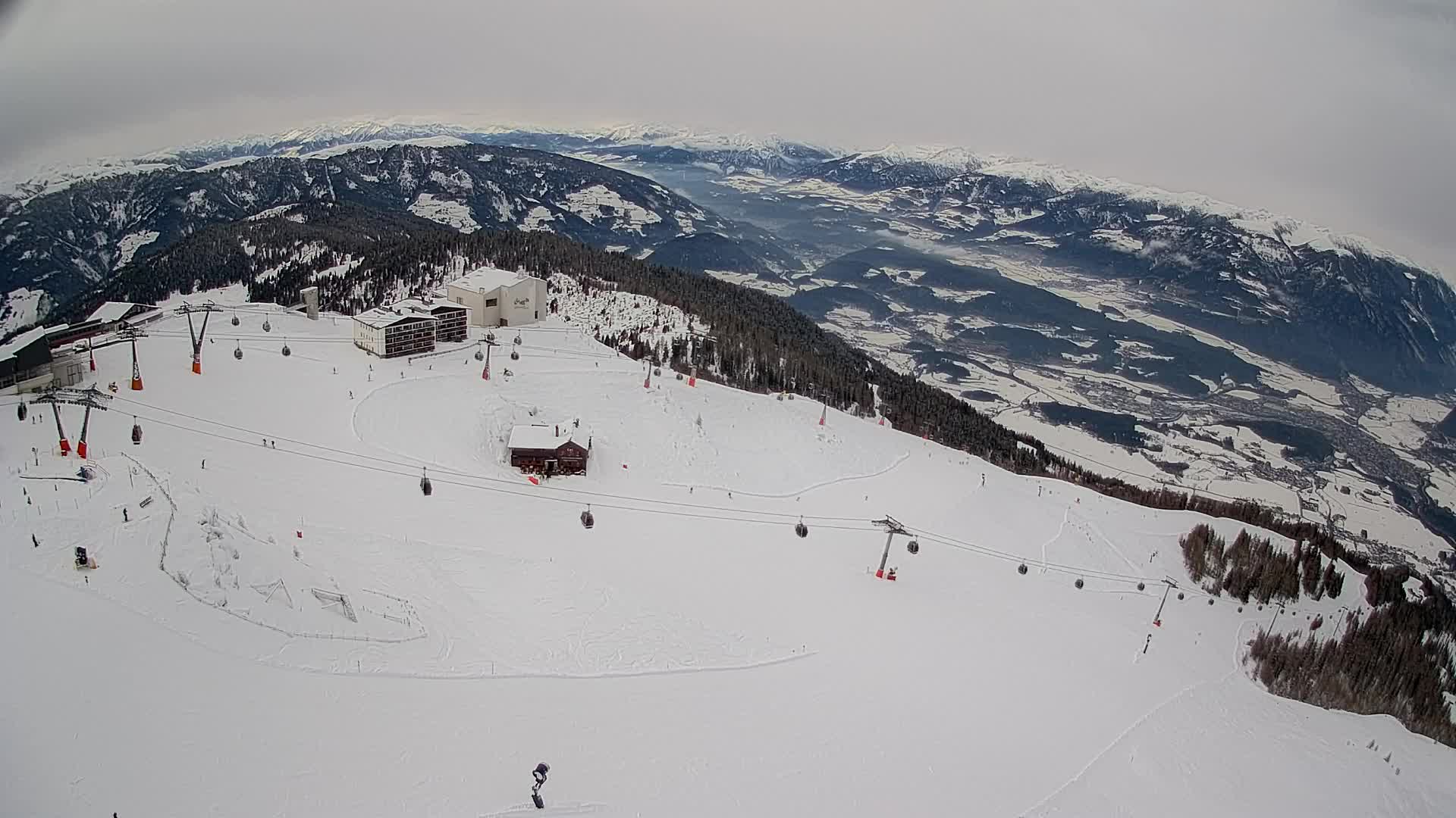 Skigebiet Kronplatz Gipfel | Blick auf Bruneck