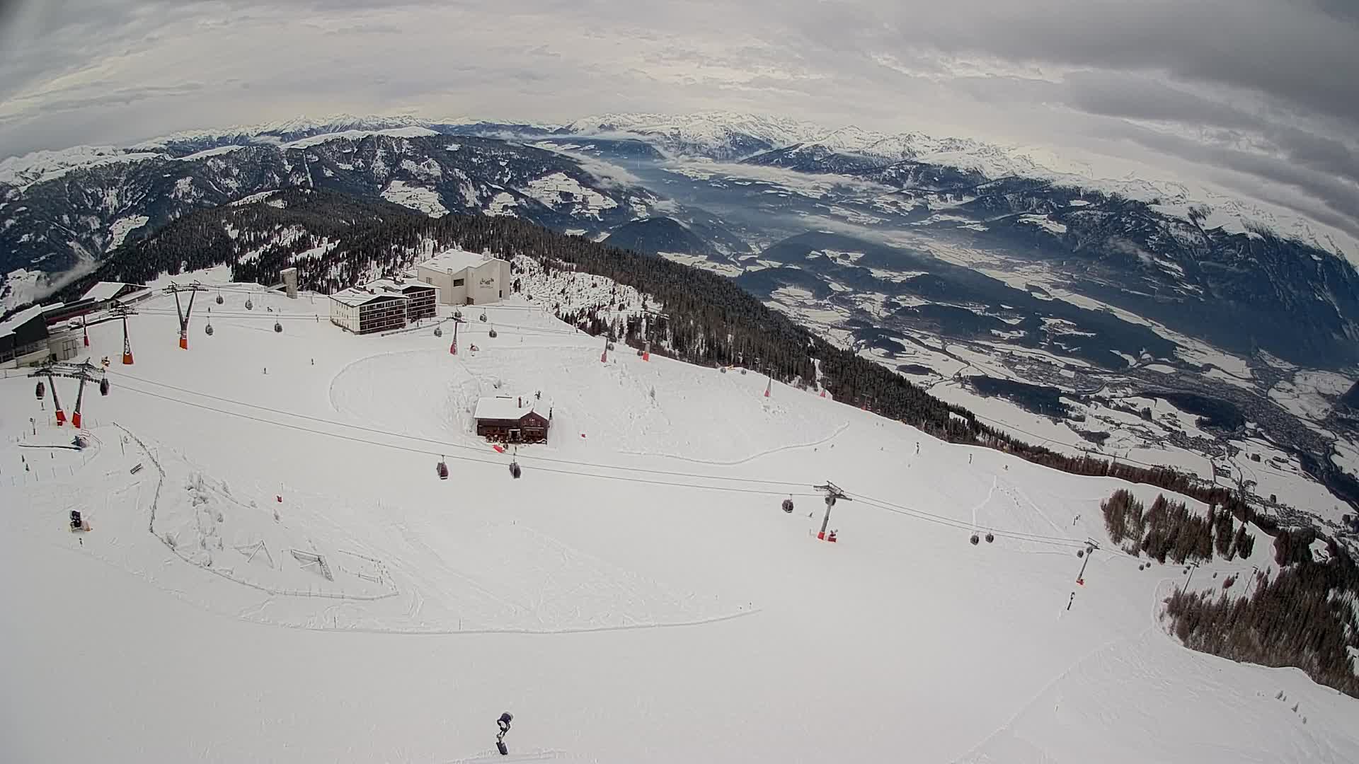 Station de ski Kronplatz sommet | vue sur Brunico